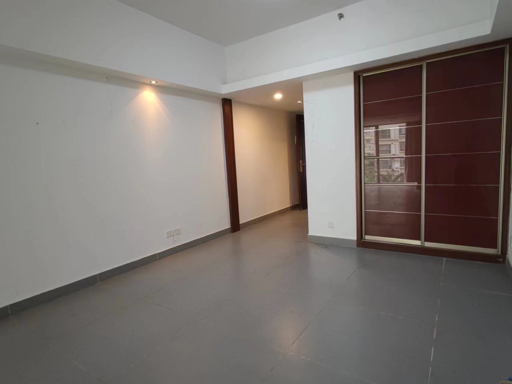 海岸壹号 1室0厅1卫 2200.0元/月 海岸壹号 1室0厅1卫 2200.0元/月室内图