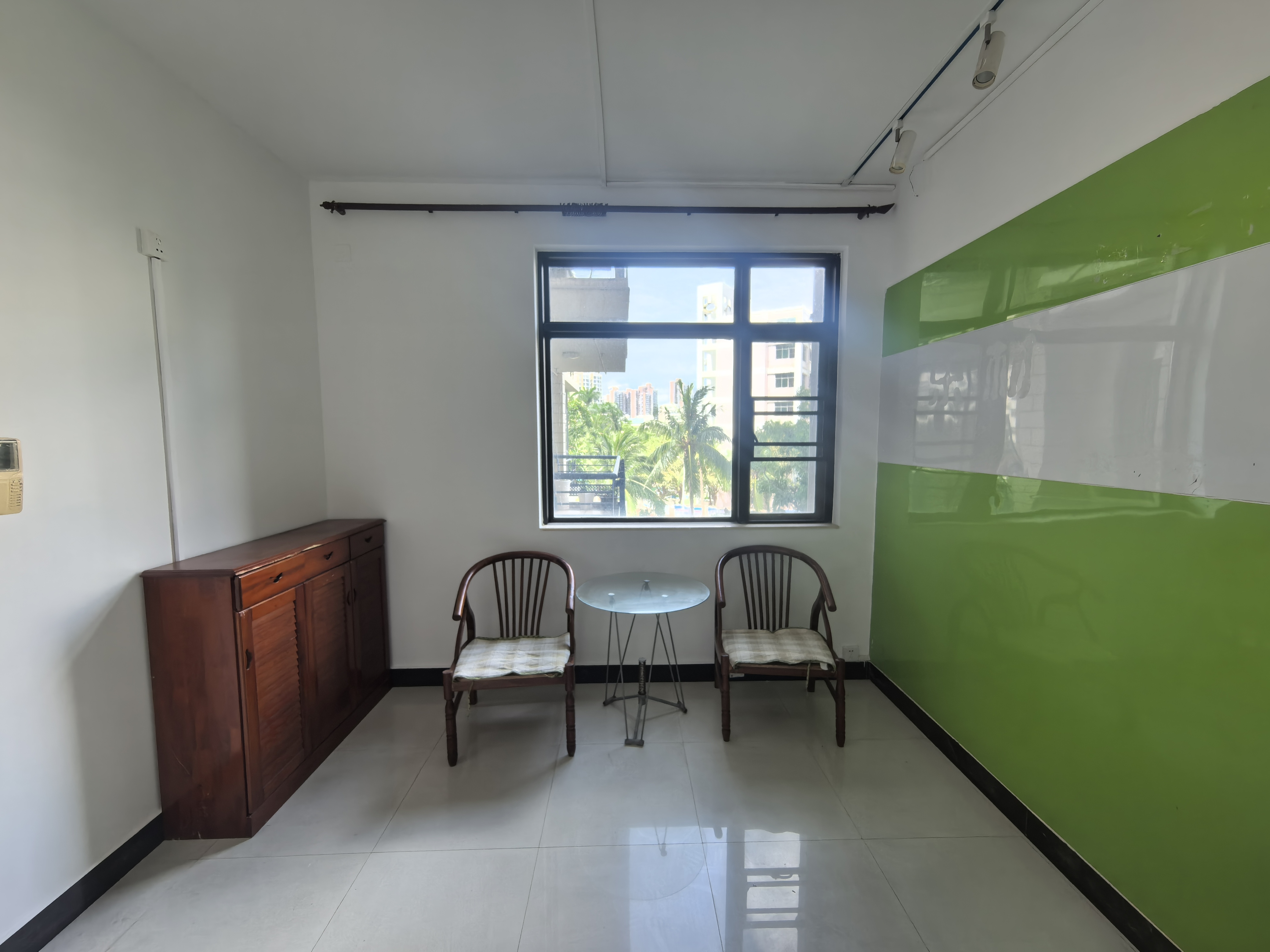 紫荆花园二区 4室2厅2卫 7500.0元/月 紫荆花园二区 4室2厅2卫 7500.0元/月室内图