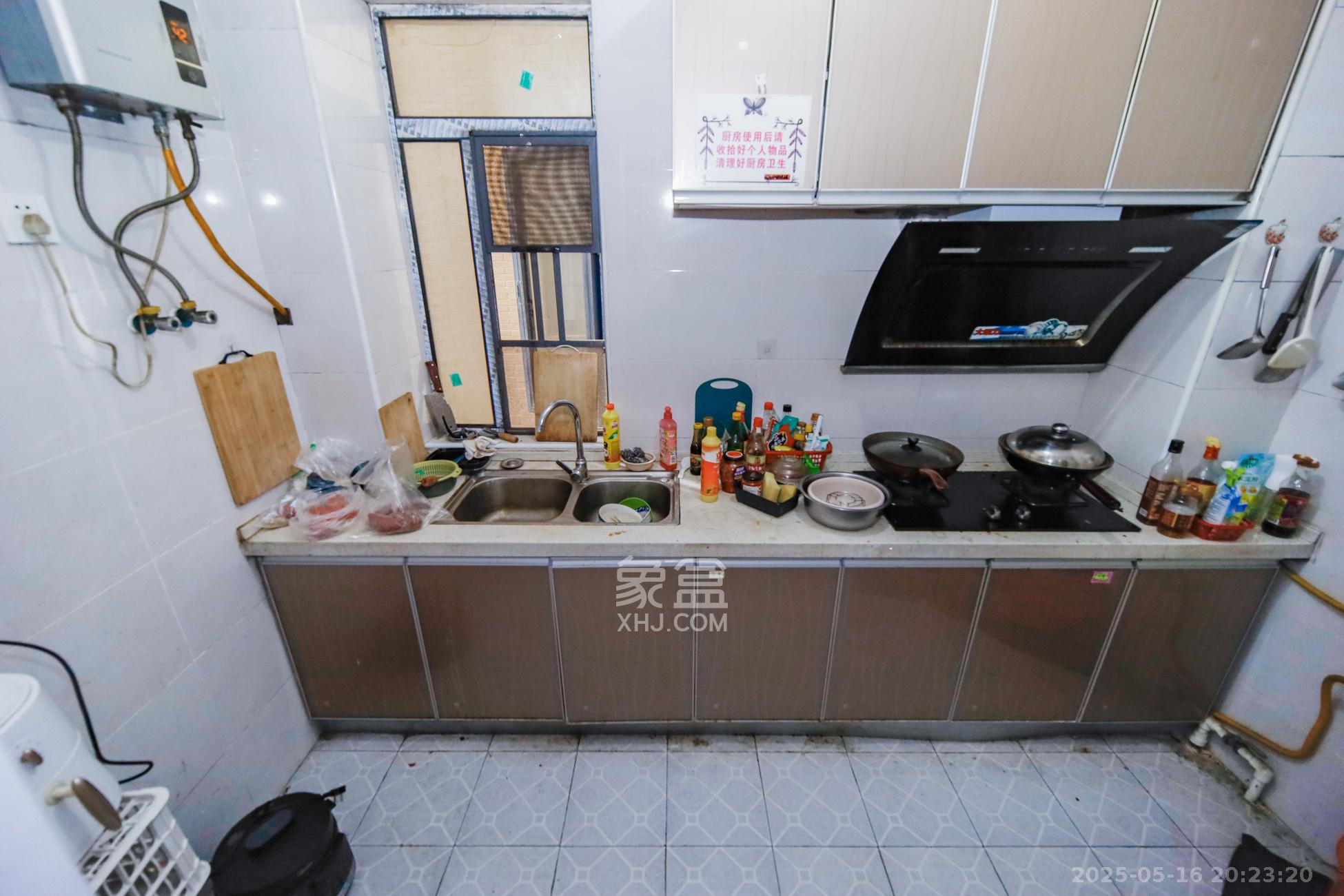 红星国际公馆 3室2厅1卫 99.8万 红星国际公馆 3室2厅1卫 99.8万厨房