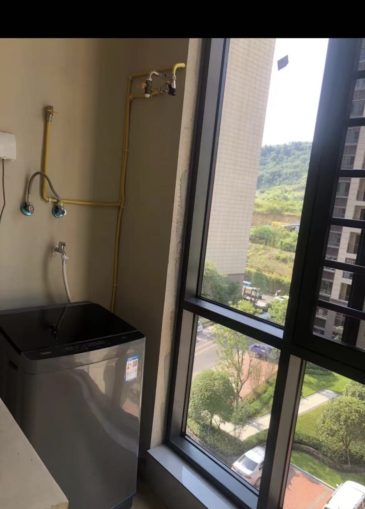 碧桂园豪园-二期 3室2厅2卫 72.8万 碧桂园豪园-二期 3室2厅2卫 72.8万客厅