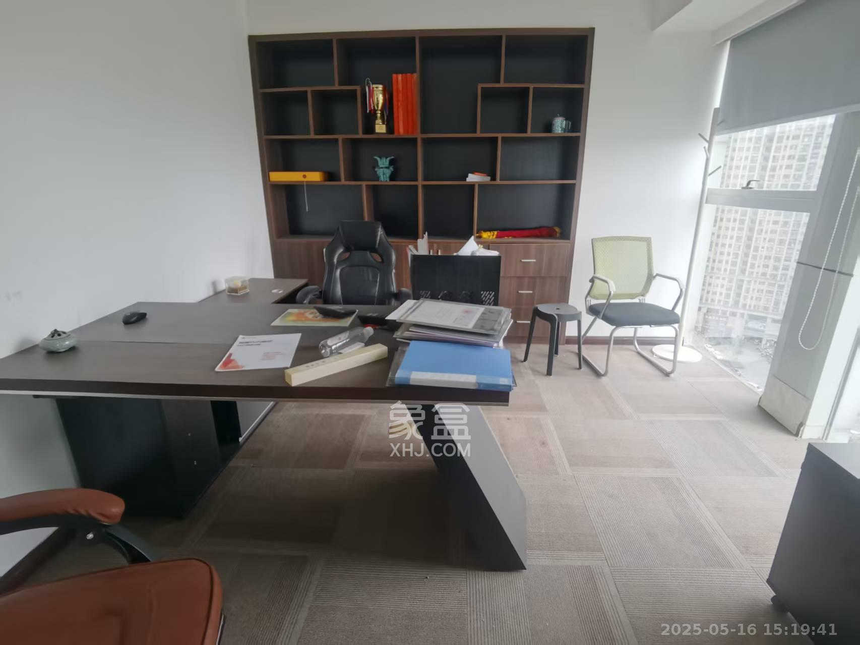 五峰国际  1室1厅1卫    10000.0元/月室内图