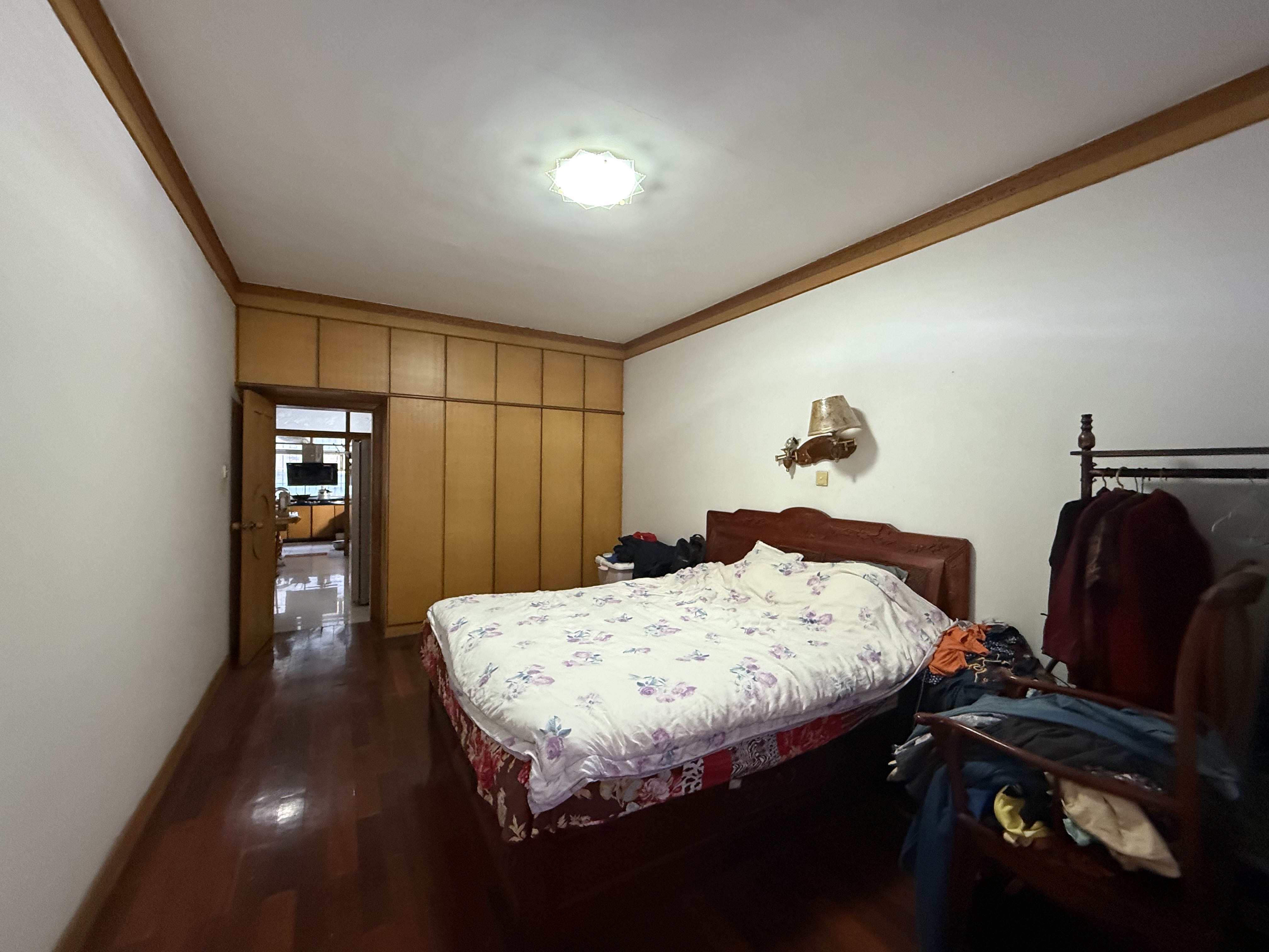 市商业局家属楼 3室2厅2卫 53.8万 市商业局家属楼 3室2厅2卫 53.8万客厅