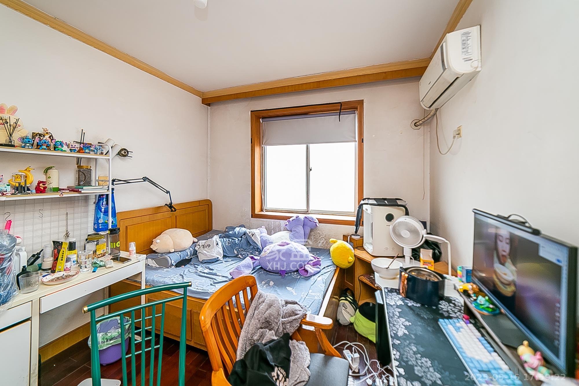 南园小区  3室2厅1卫    45.0万卧室
