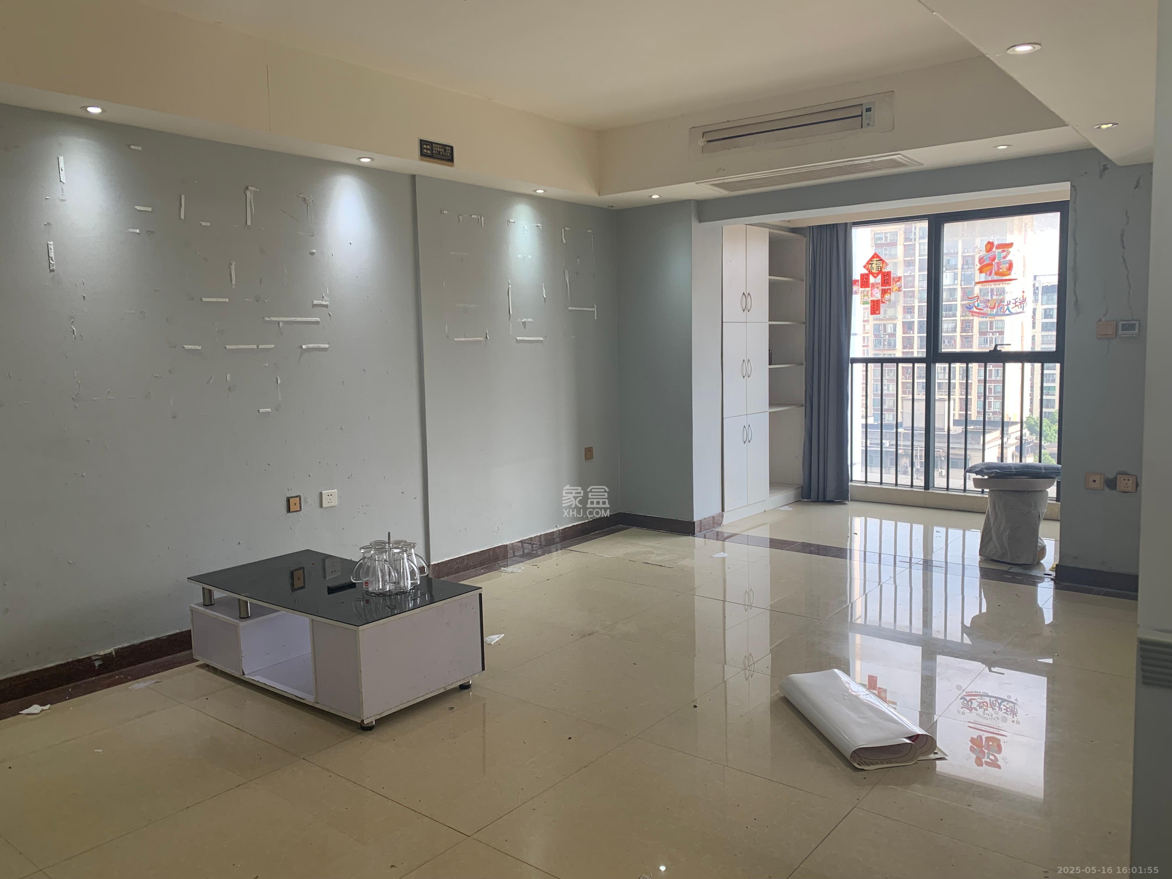 东塘瑞府 1室1厅1卫 1600.0元/月 东塘瑞府 1室1厅1卫 1600.0元/月室内图