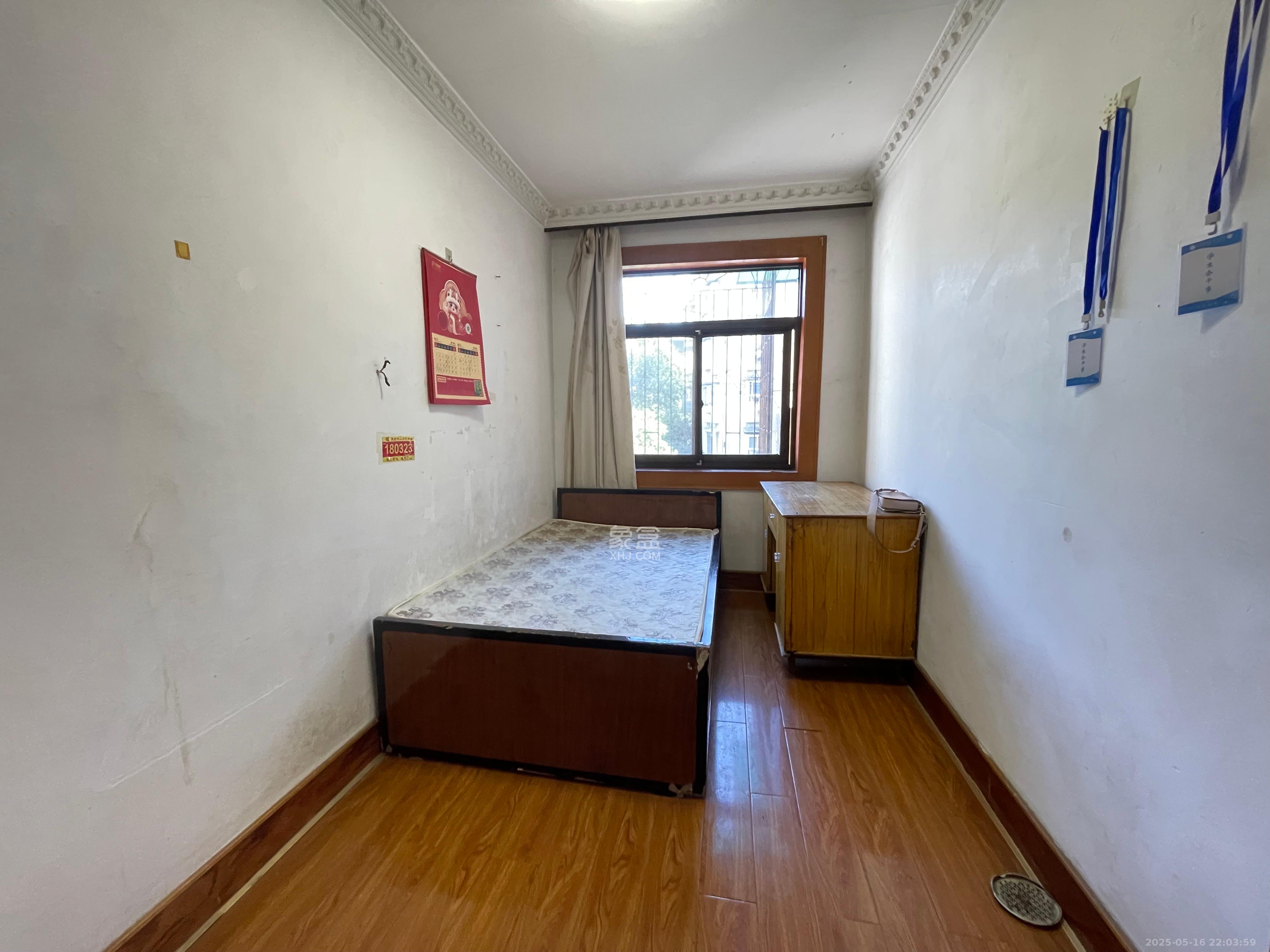 茶园坡社区(原王家冲社区)  2室2厅1卫    1400.0元/月 茶园坡社区(原王家冲社区)  2室2厅1卫    1400.0元/月室内图