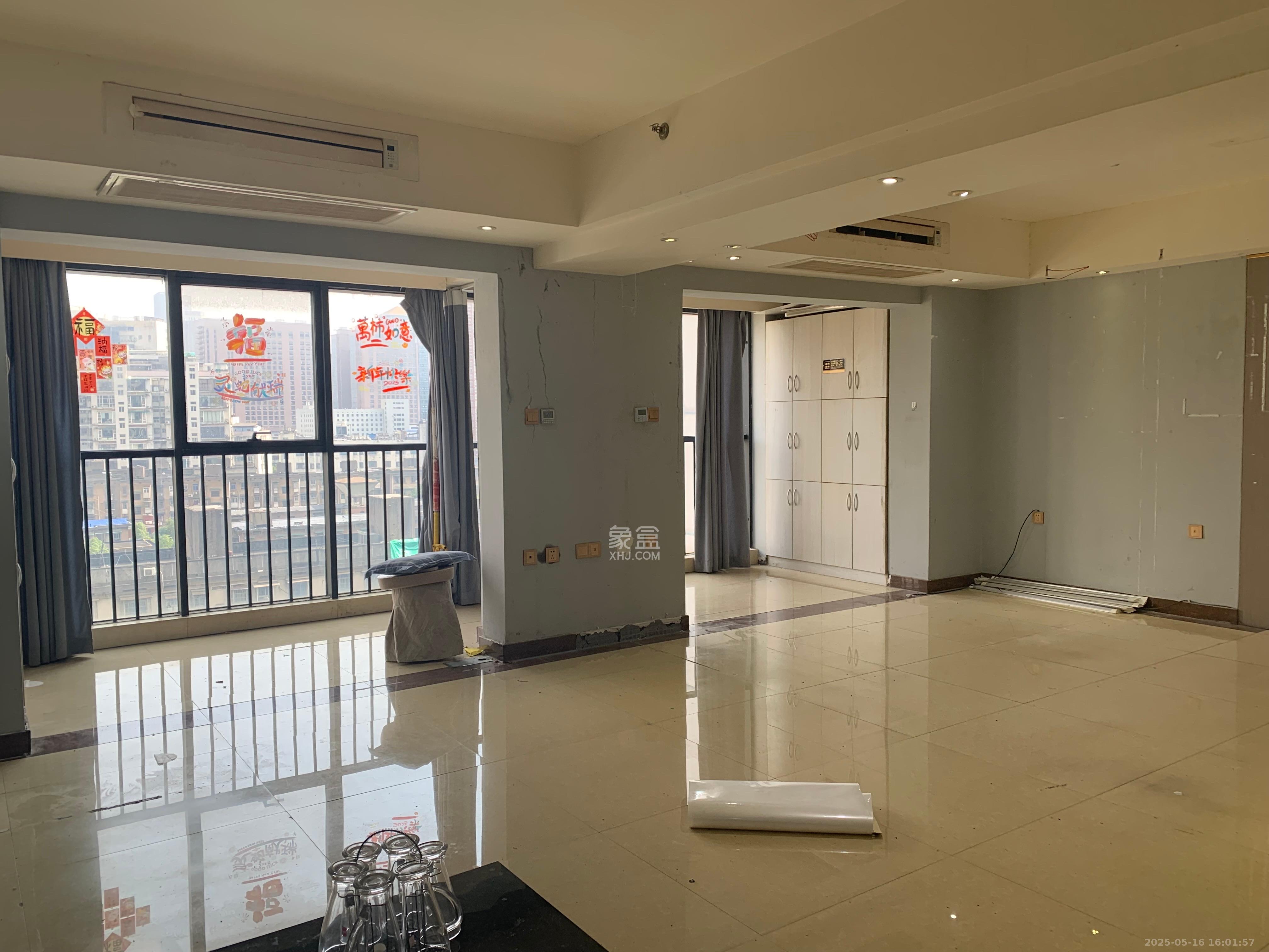 东塘瑞府 1室1厅1卫 1600.0元/月 东塘瑞府 1室1厅1卫 1600.0元/月室内图