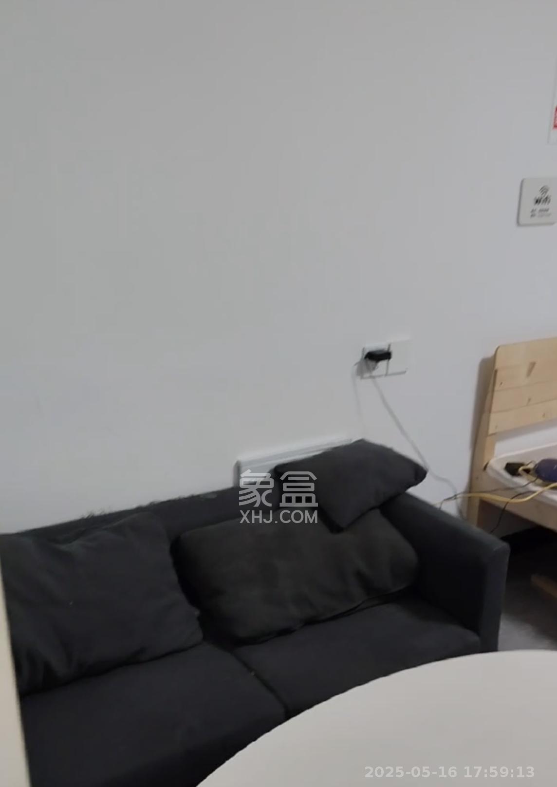 新城悦隽公园  1室1厅1卫    1100.0元/月室内图