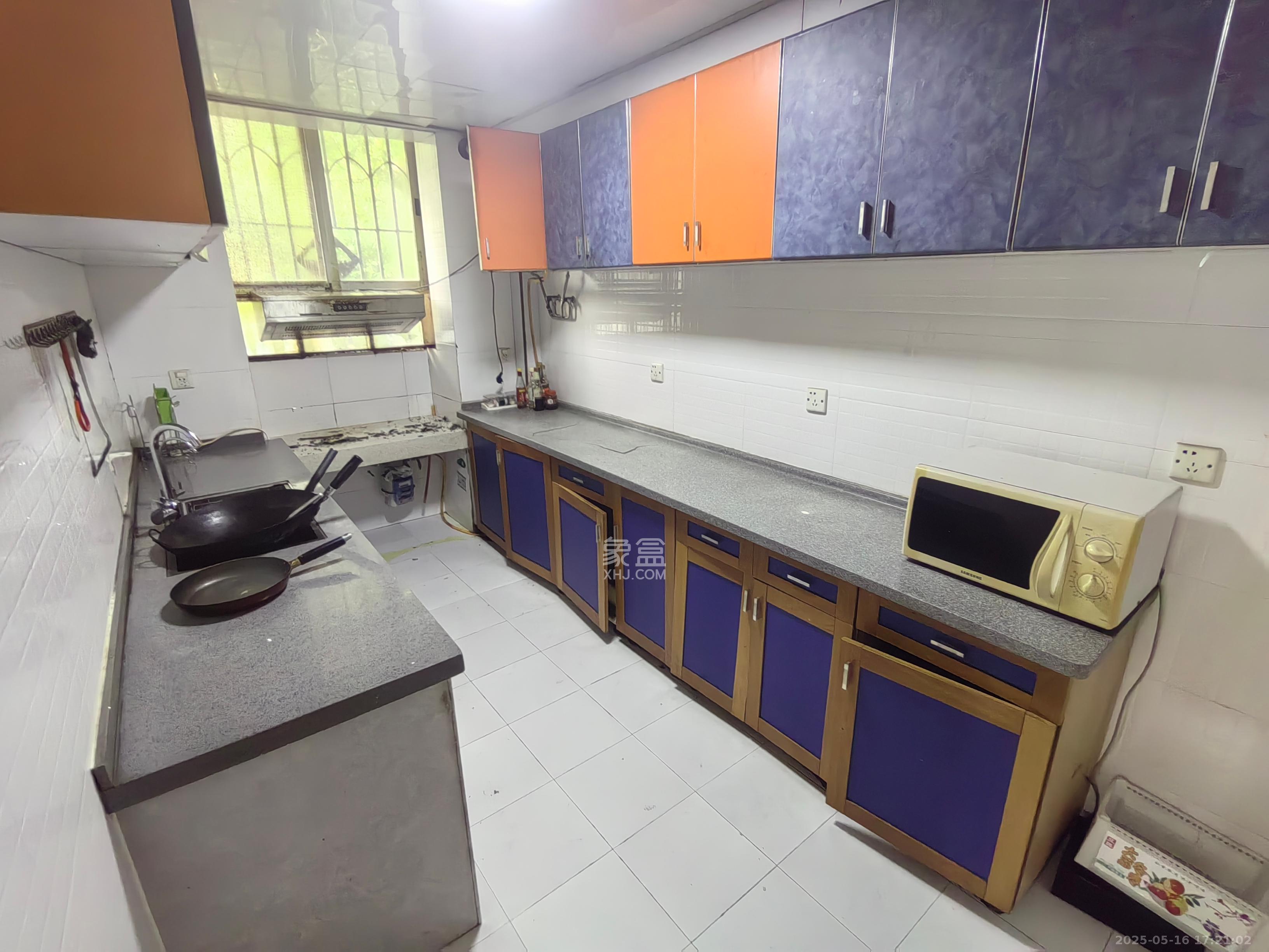 丰园(中山小区)  1室0厅0卫    2300.0元/月 丰园(中山小区)  1室0厅0卫    2300.0元/月室内图