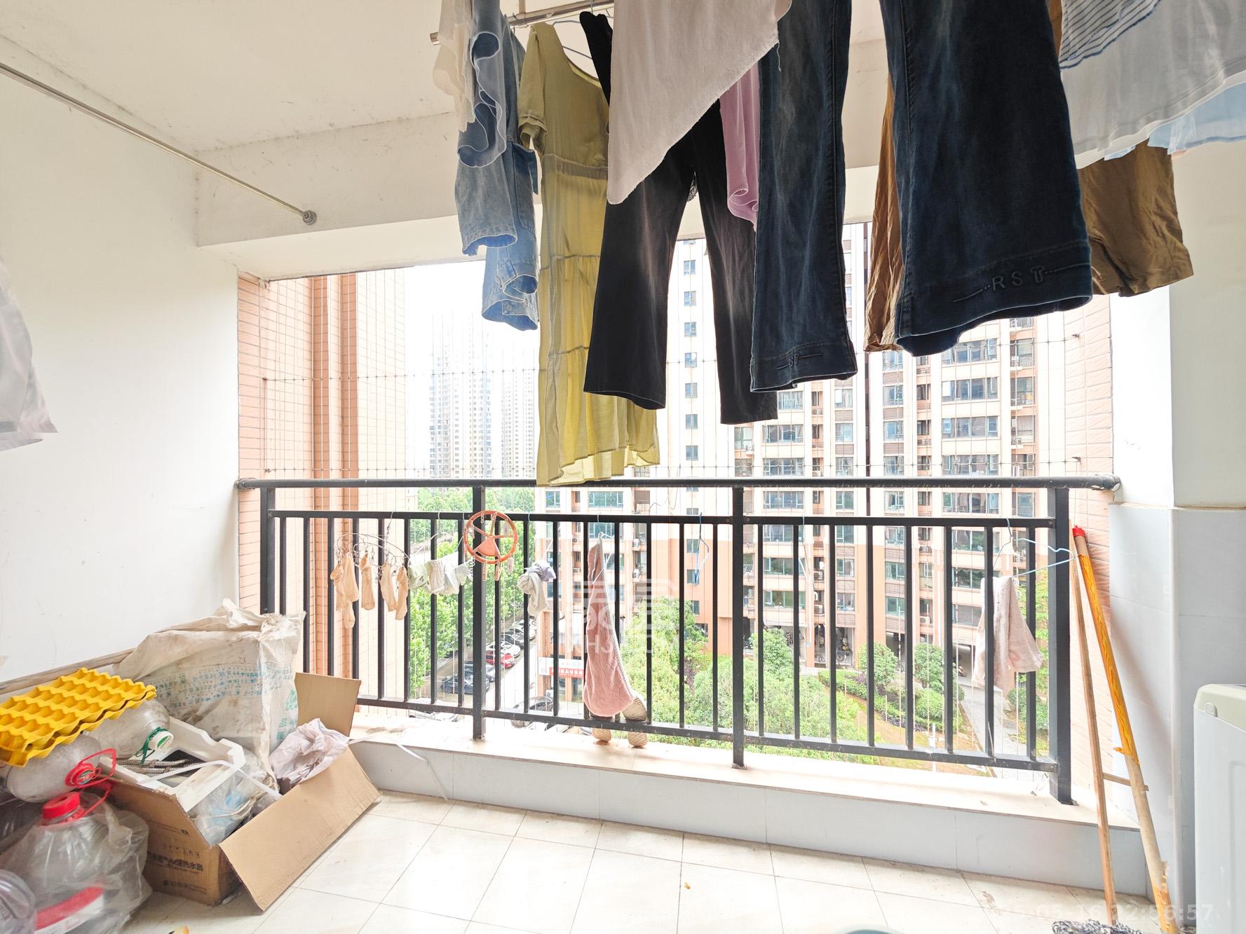 博长山水香颐 3室2厅1卫 60.0万 博长山水香颐 3室2厅1卫 60.0万其他