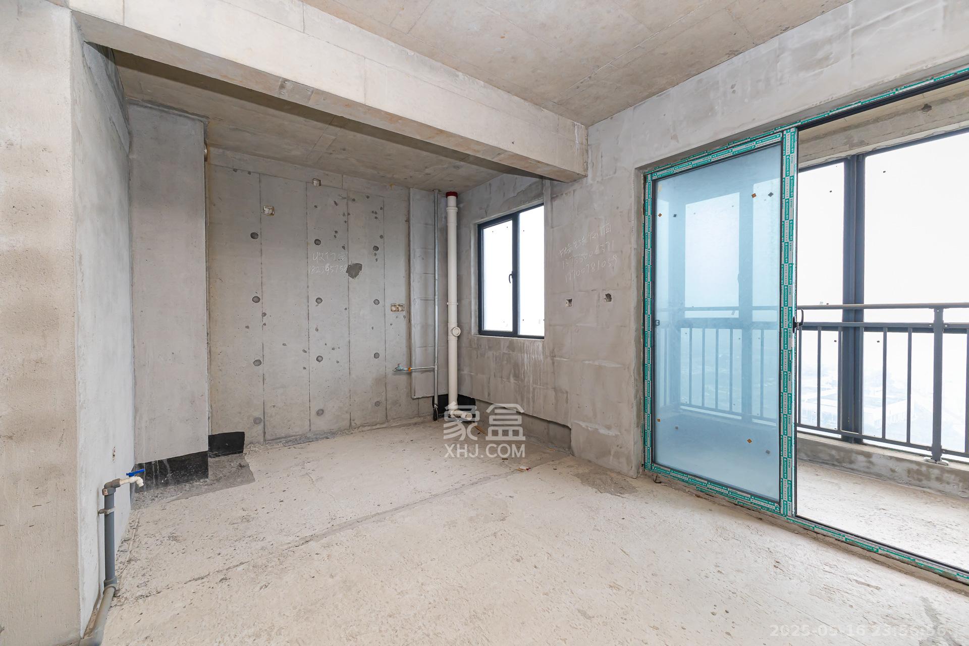 润和滨江广场（润和中央广场）  4室2厅1卫    108.0万厨房