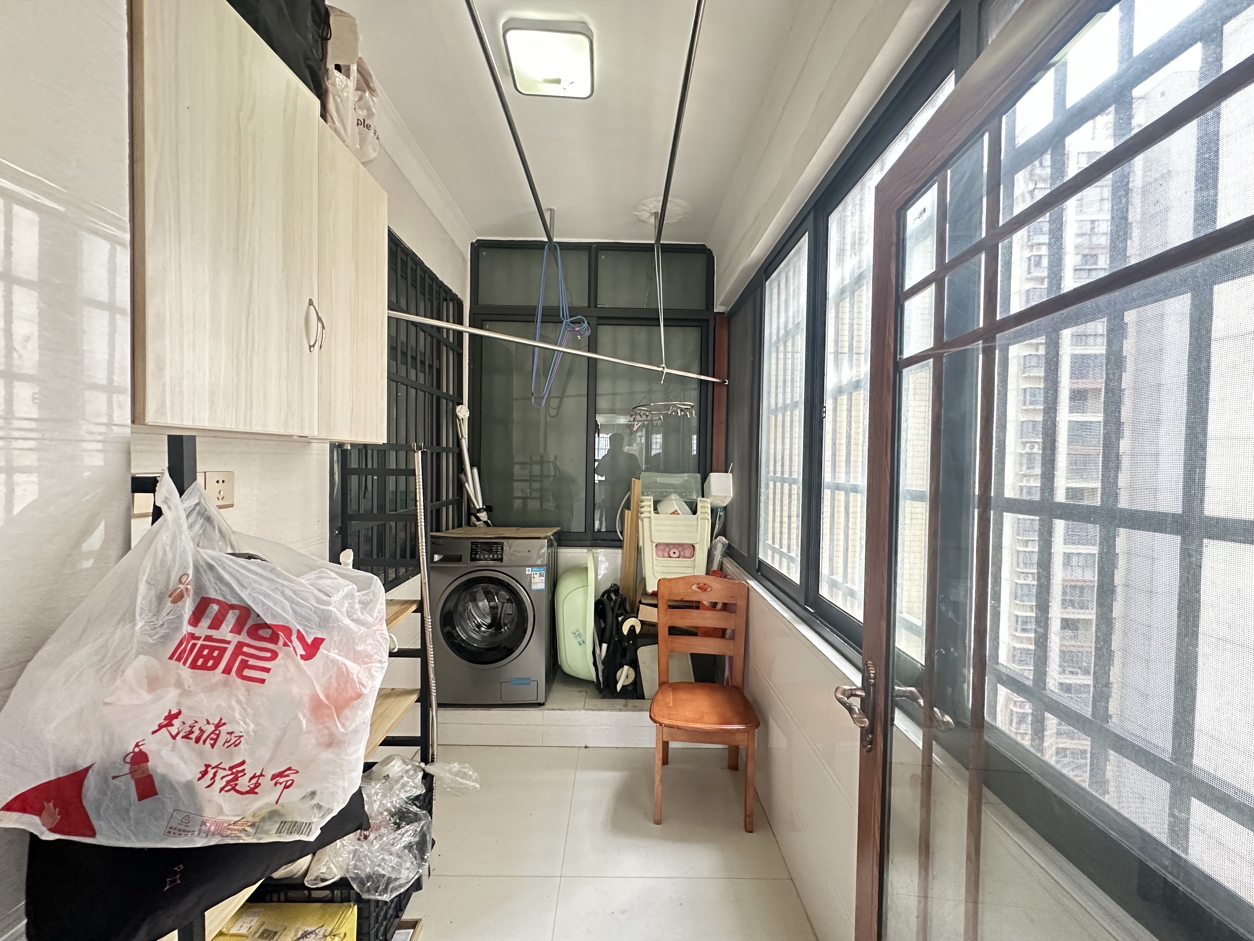 丽景天下一期 4室2厅2卫 2200.0元/月 丽景天下一期 4室2厅2卫 2200.0元/月室内图