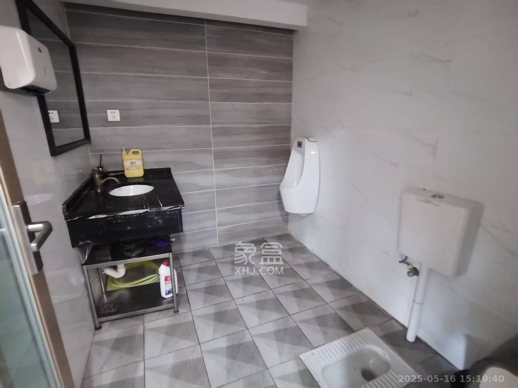 五峰国际  1室1厅1卫    10000.0元/月室内图