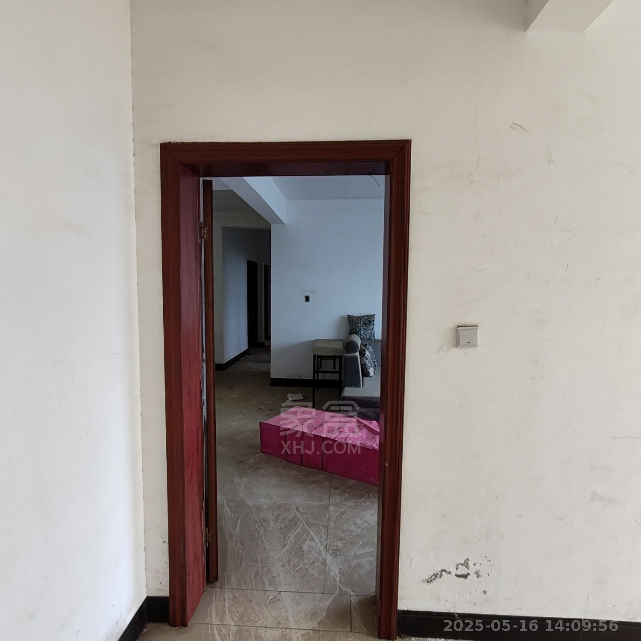 圣华名城建设北路110号 4室2厅1卫 1400.00元/月 圣华名城建设北路110号 4室2厅1卫 1400.00元/月室内图