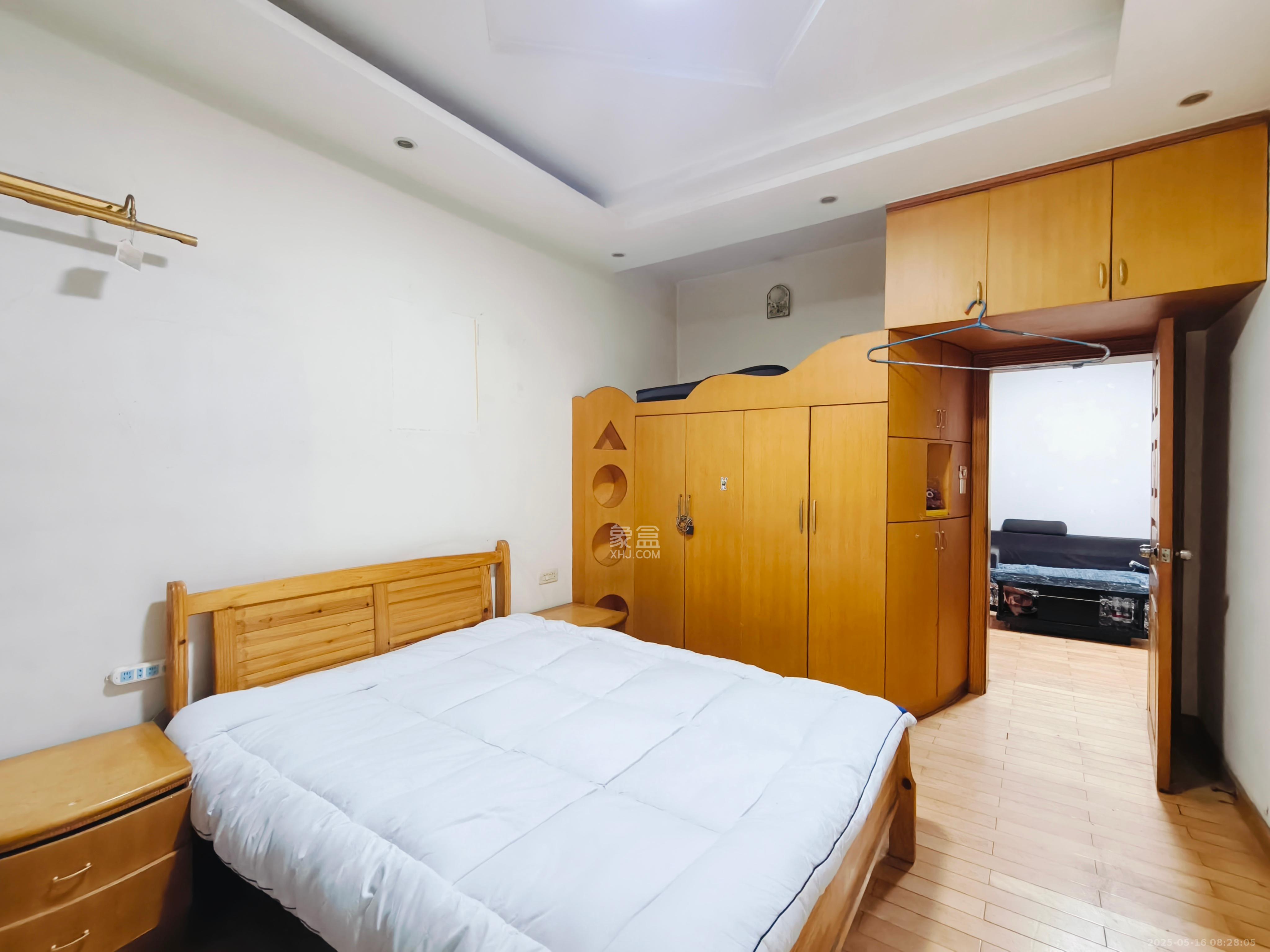 湖南省体育局单位宿舍（省体总会宿舍）  3室2厅1卫   2100.00元/月室内图