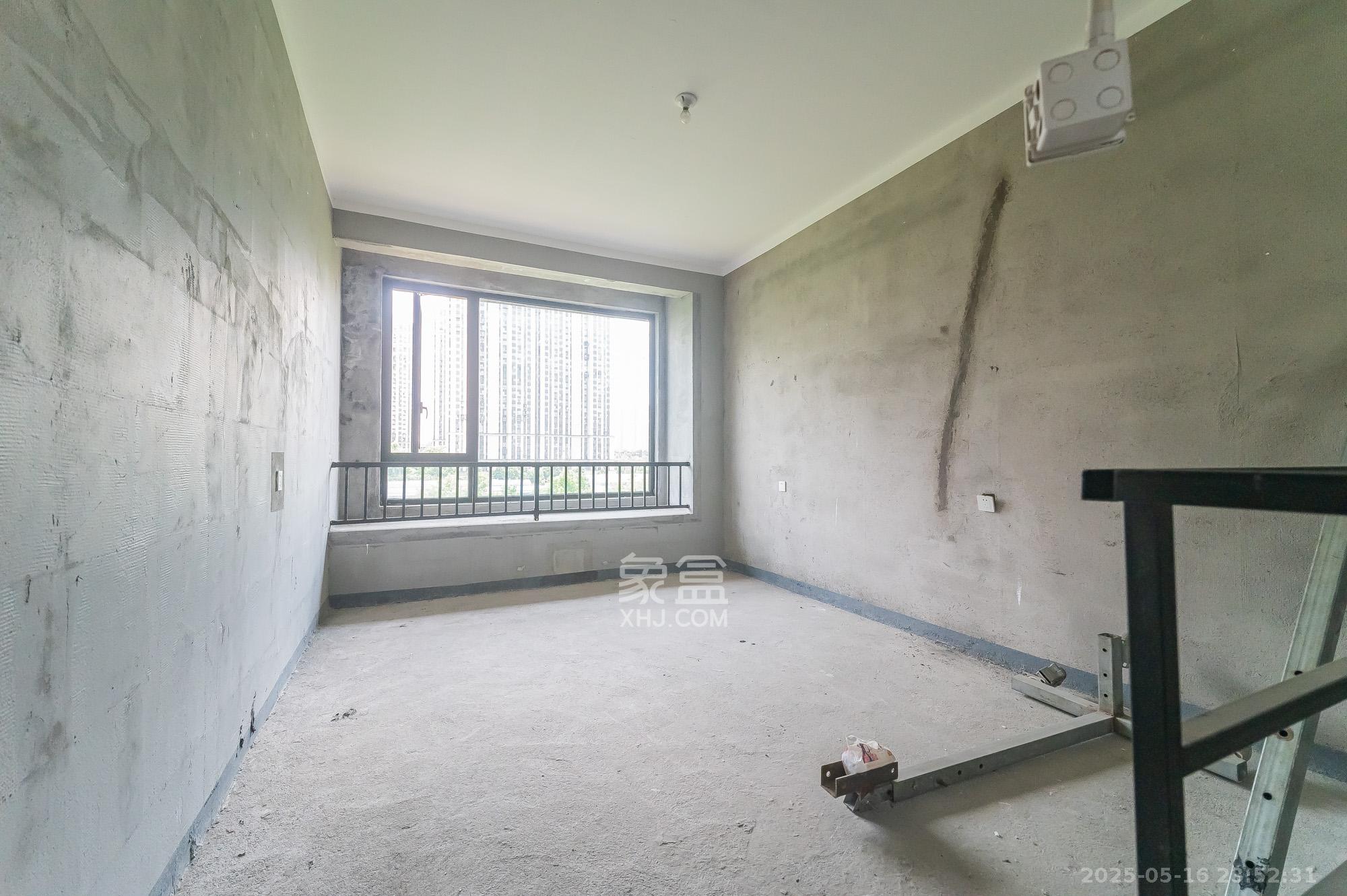 中交建发松雅院  4室2厅2卫    325.0万 中交建发松雅院  4室2厅2卫    325.0万其他