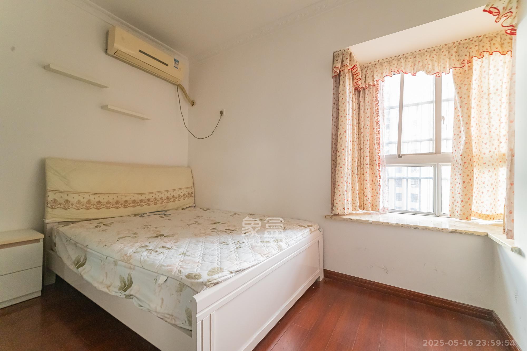 东方航标 3室2厅2卫 85.0万 东方航标 3室2厅2卫 85.0万卧室