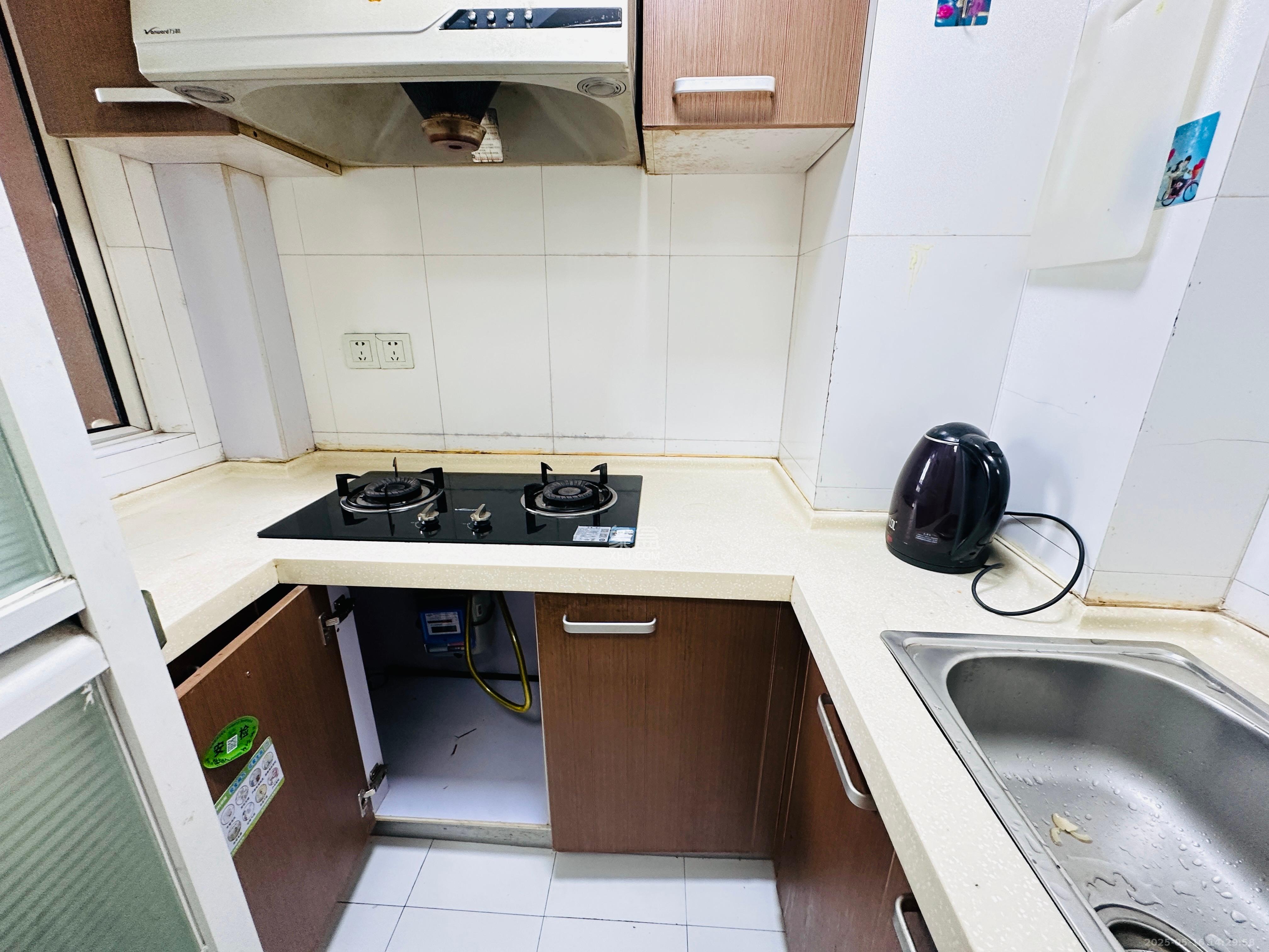 白沙晶城 1室1厅1卫 1500.0元/月 白沙晶城 1室1厅1卫 1500.0元/月室内图