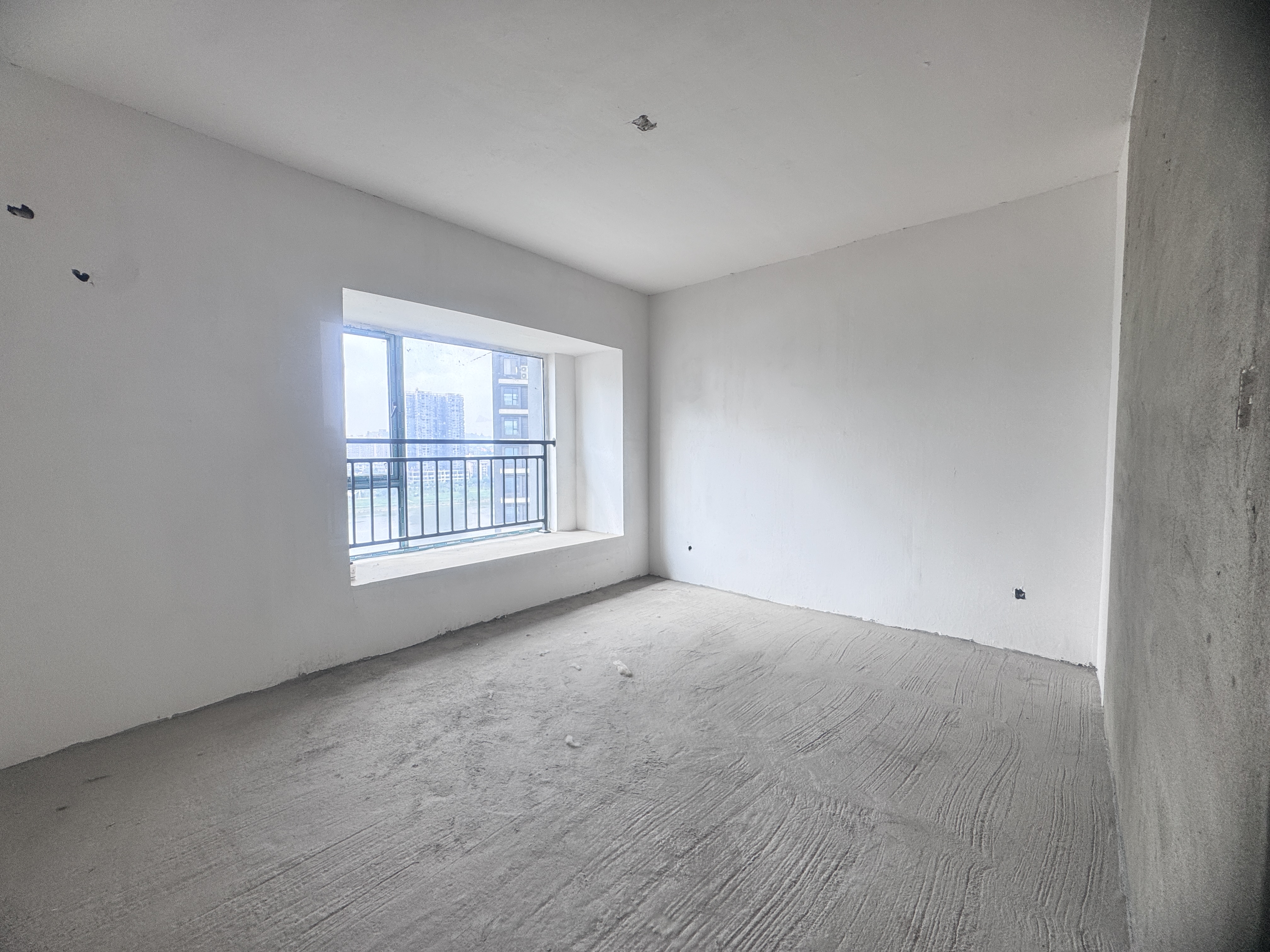 中铁银城江月 5室2厅3卫 105.0万 中铁银城江月 5室2厅3卫 105.0万室内图