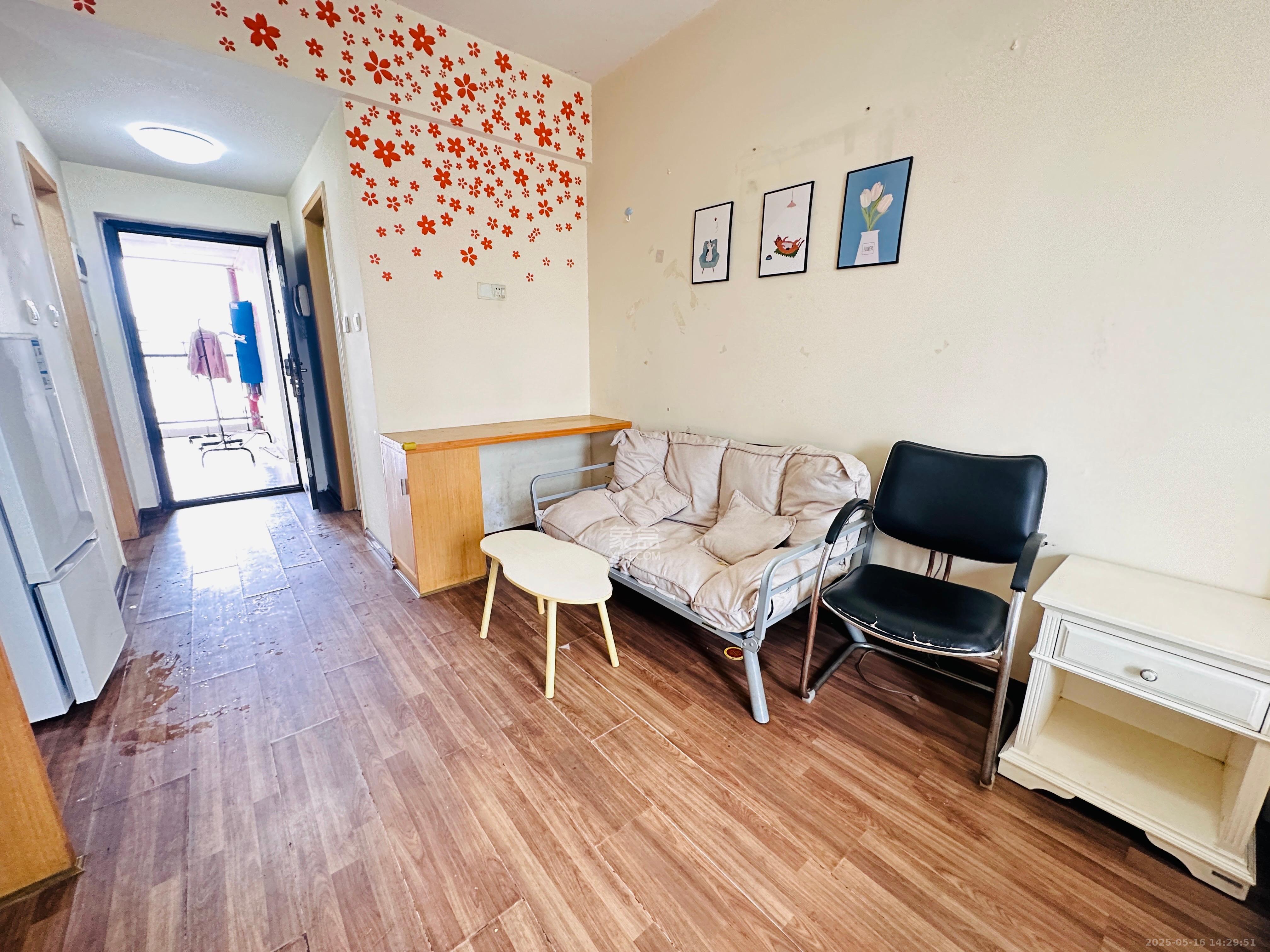 白沙晶城 1室1厅1卫 1500.0元/月 白沙晶城 1室1厅1卫 1500.0元/月室内图