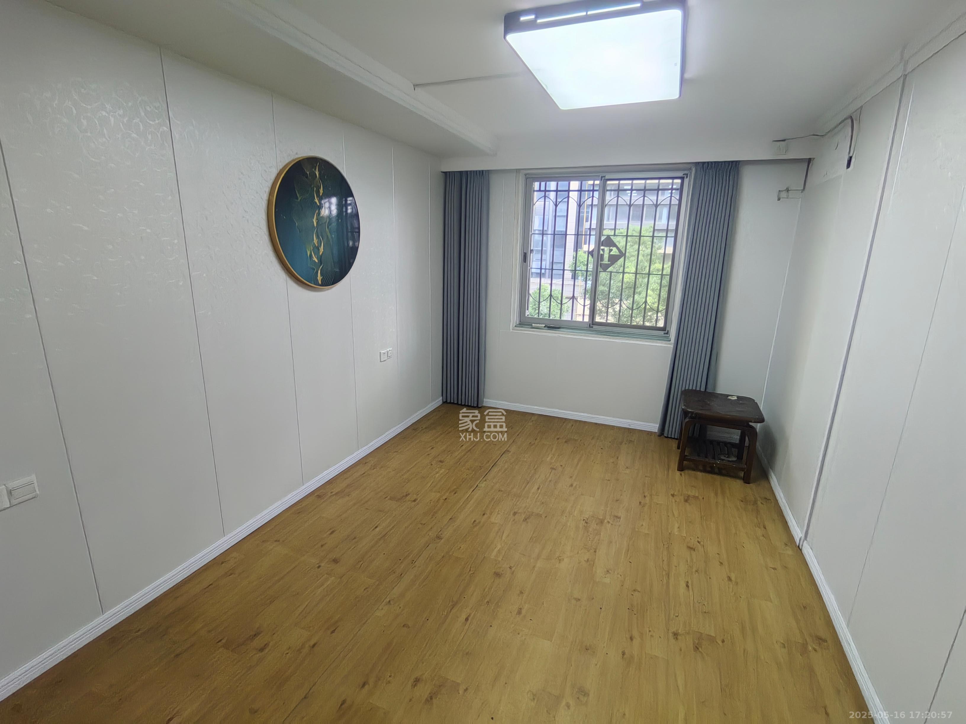 丰园(中山小区)  1室0厅0卫    2300.0元/月 丰园(中山小区)  1室0厅0卫    2300.0元/月室内图