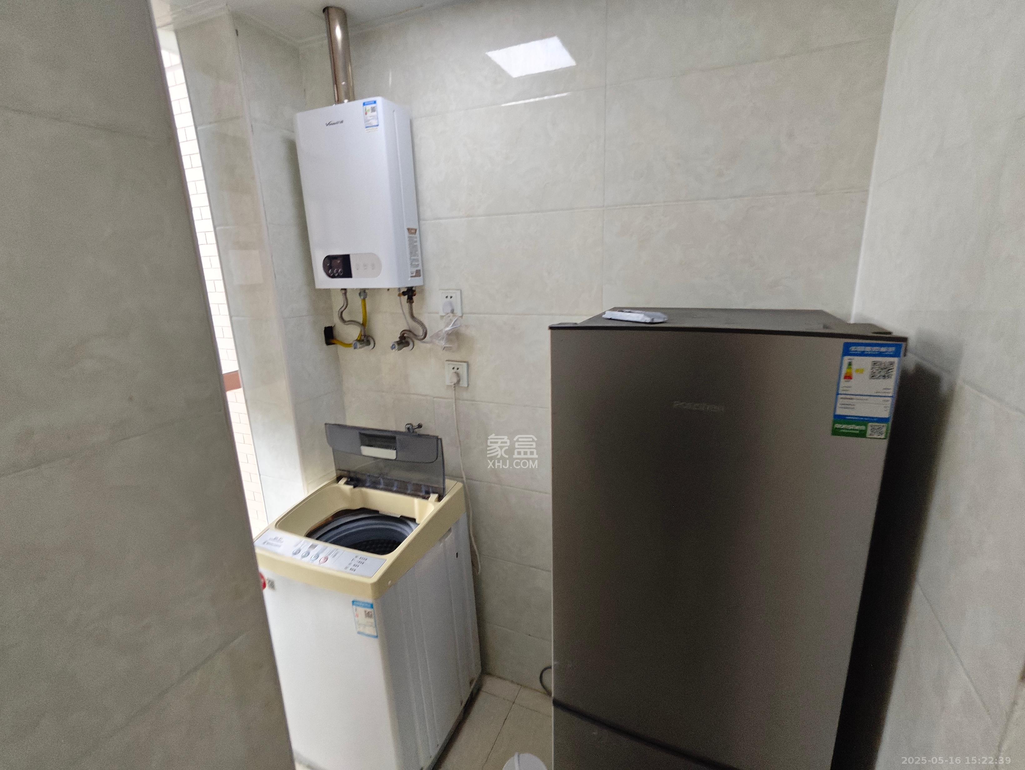 万里时代  2室1厅1卫   2700.00元/月室内图