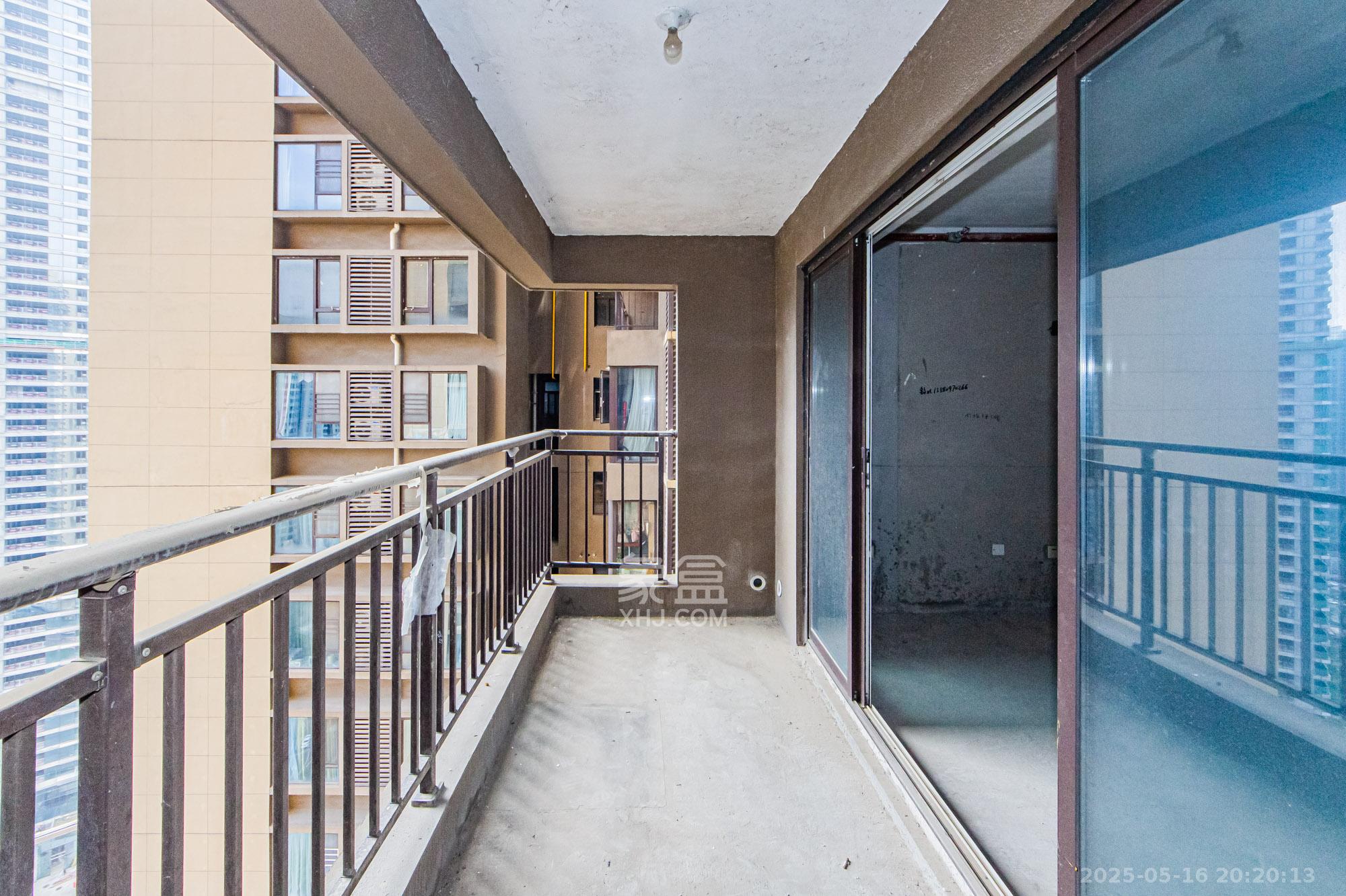 北辰三角洲C2区 4室2厅2卫 205.0万 北辰三角洲C2区 4室2厅2卫 205.0万阳台