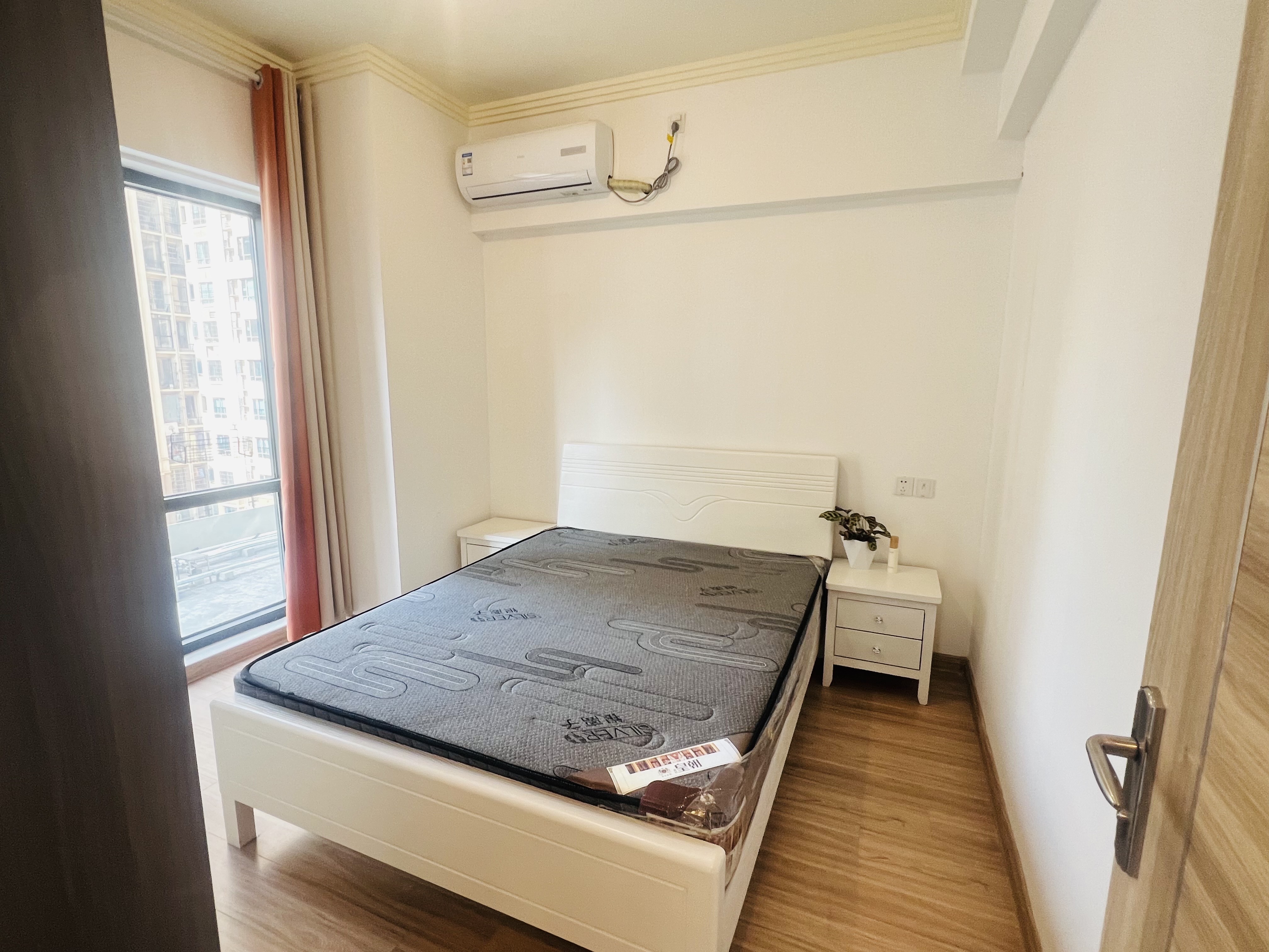 碧桂园壹中心  2室2厅1卫    55.8万 碧桂园壹中心  2室2厅1卫    55.8万室内图