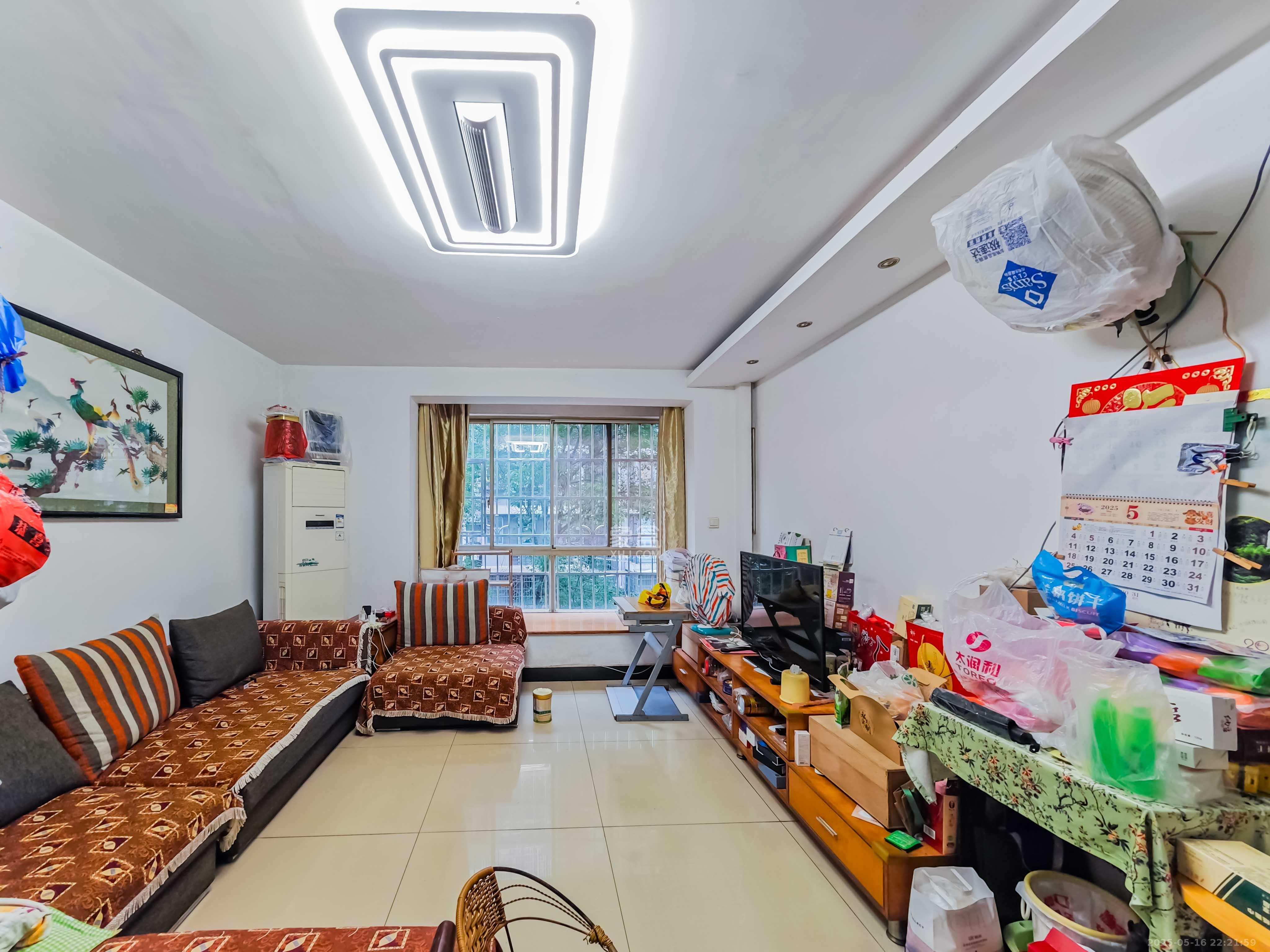 新星小区  3室2厅2卫   70.00万