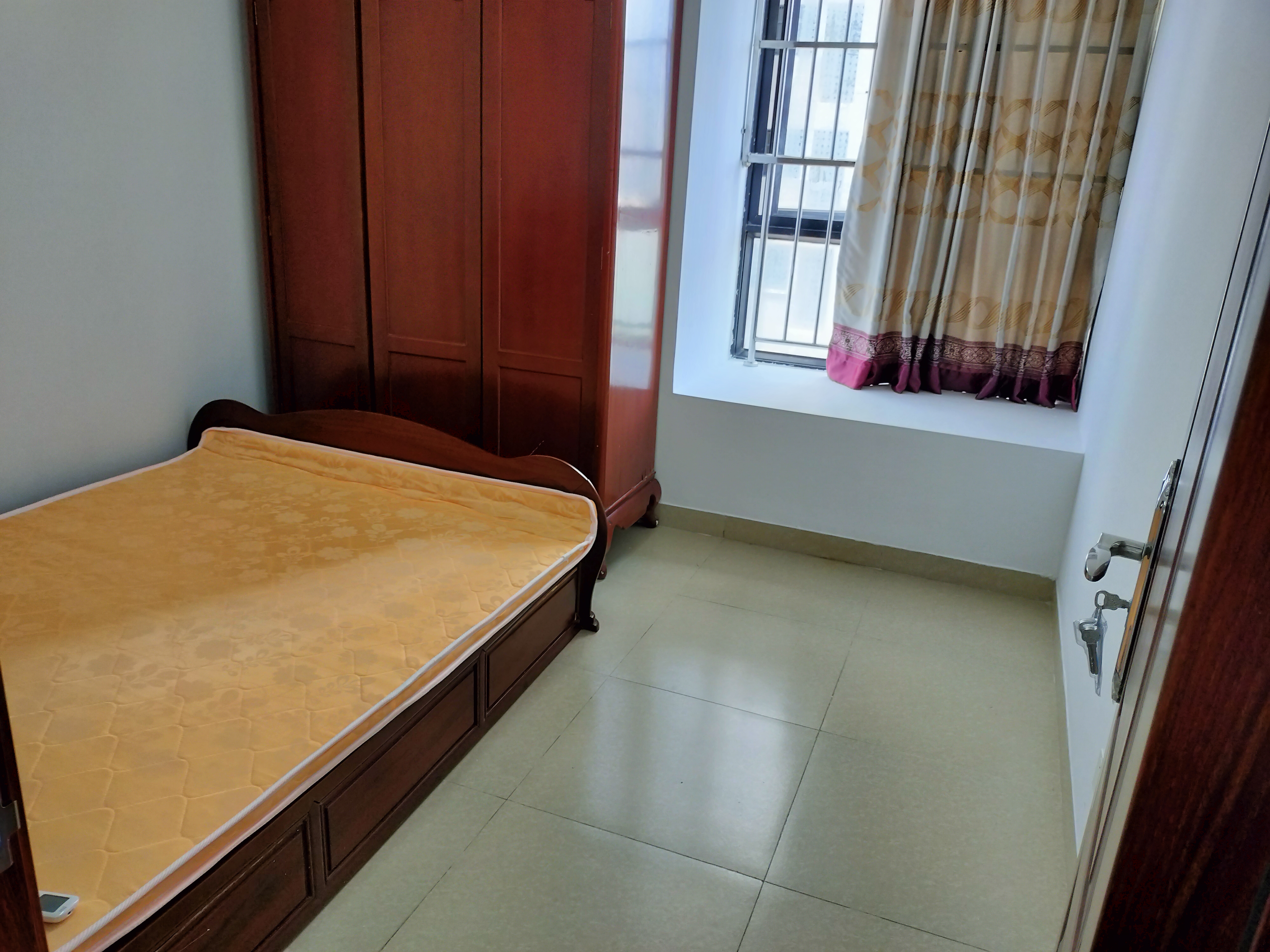 盛贤景都  1室2厅1卫   2400.00元/月室内图