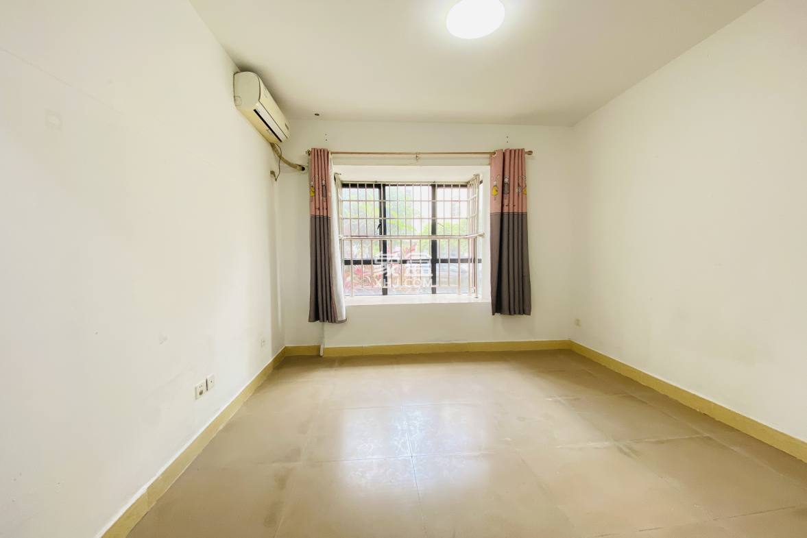 红城湖延长线(别名:滨江华庭) 3室2厅1卫 3800.0元/月 红城湖延长线(别名:滨江华庭) 3室2厅1卫 3800.0元/月室内图