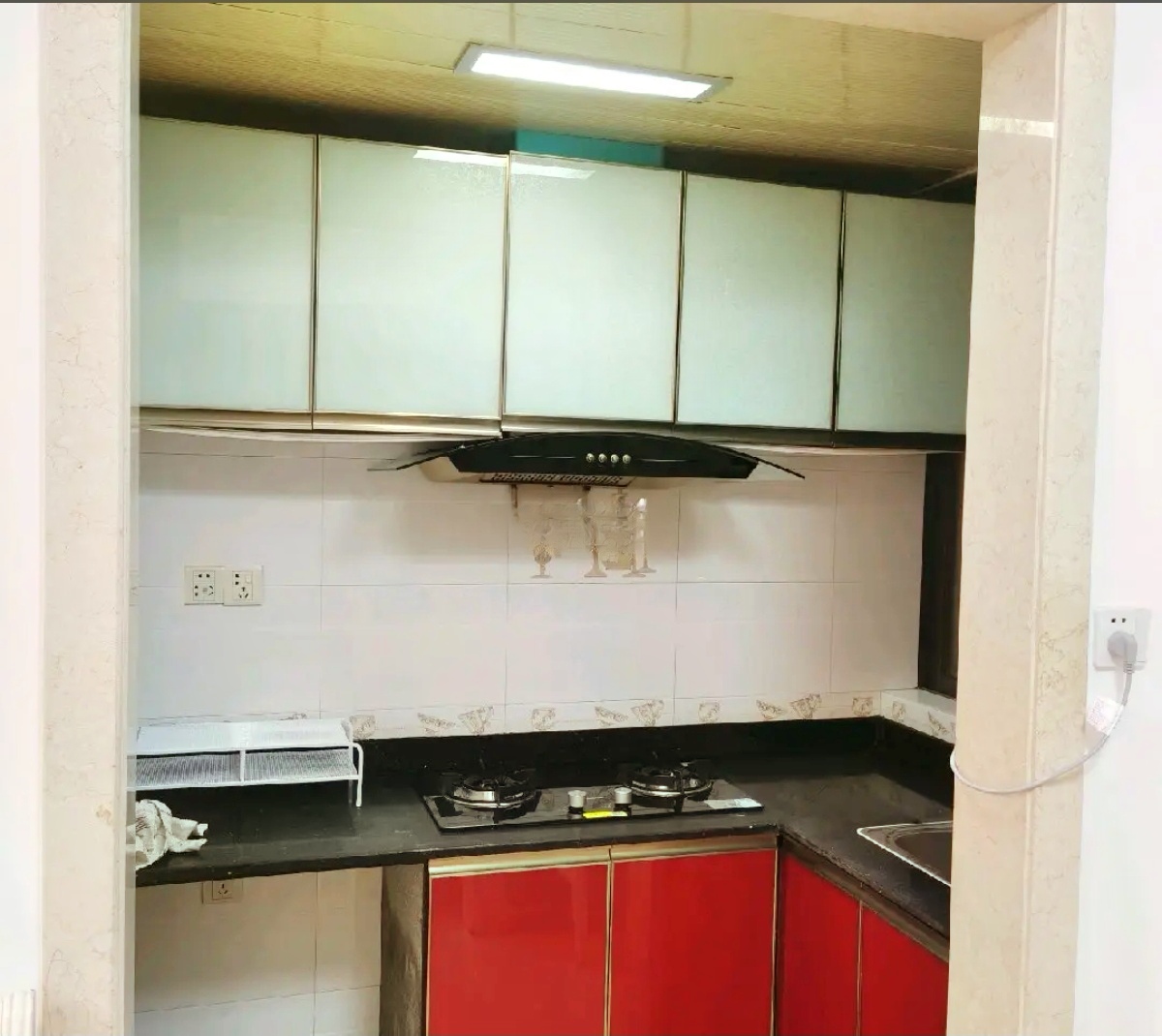 宜家广场  2室1厅1卫    90.0万 宜家广场  2室1厅1卫    90.0万室内图