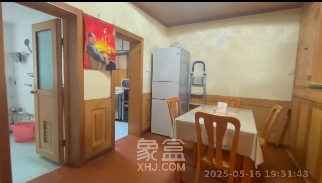 红旗区四片 2室1厅1卫 2400.0元/月 红旗区四片 2室1厅1卫 2400.0元/月室内图