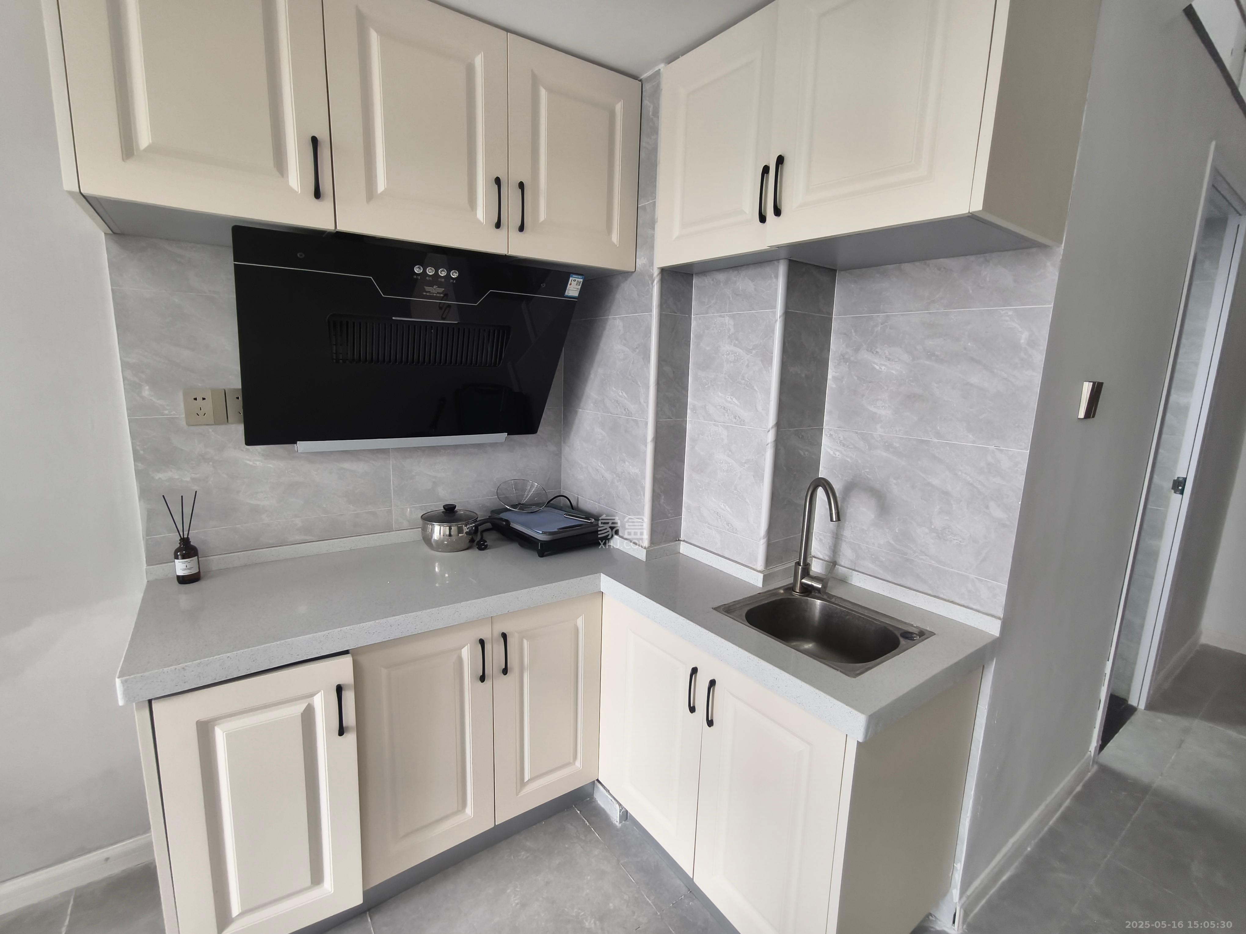 金地中交麓谷香颂(金地中交雅苑) 1室1厅1卫 2100.0元/月 金地中交麓谷香颂(金地中交雅苑) 1室1厅1卫 2100.0元/月室内图