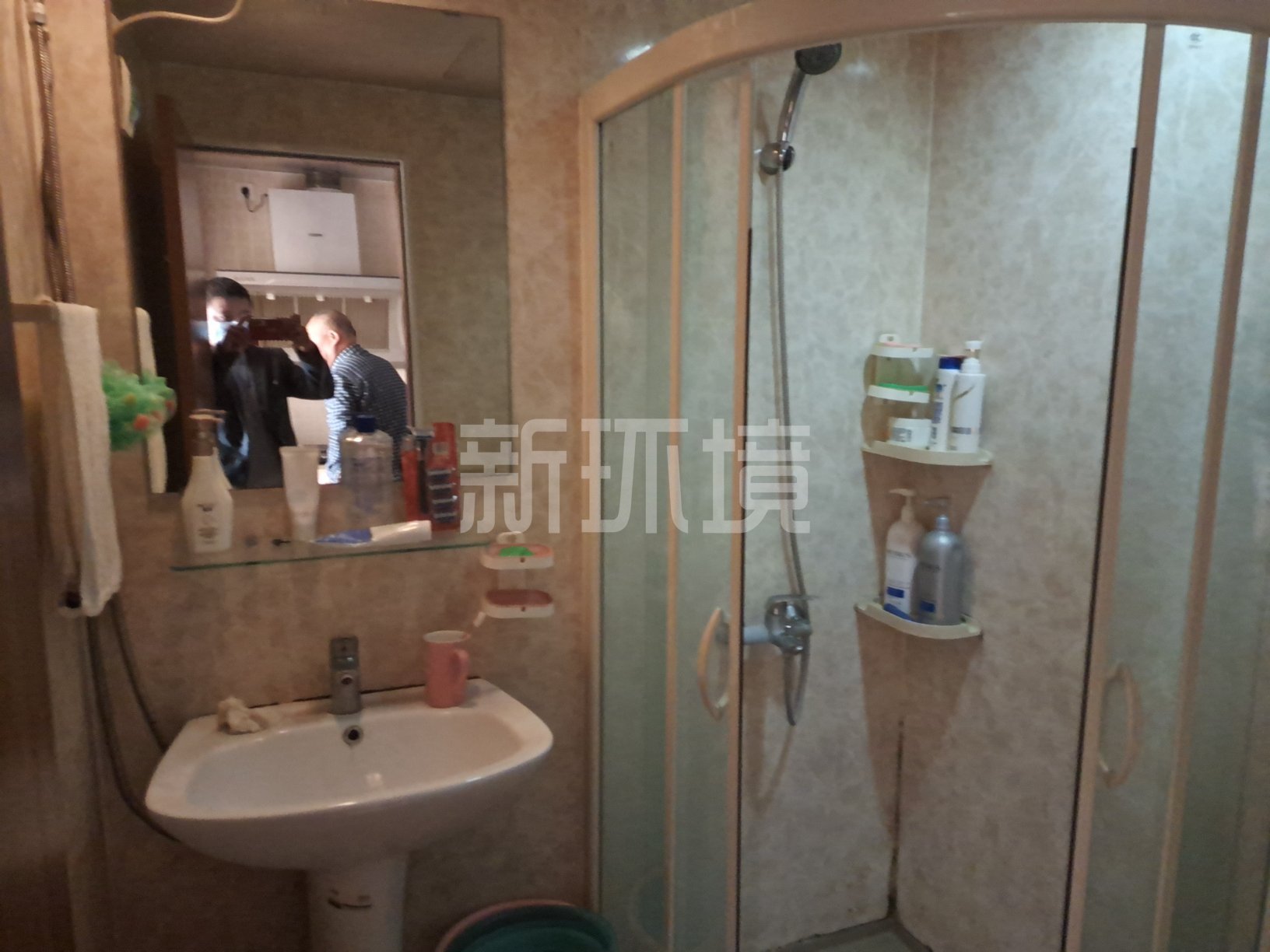 蓝色港湾  1室1厅1卫   22.00万客厅