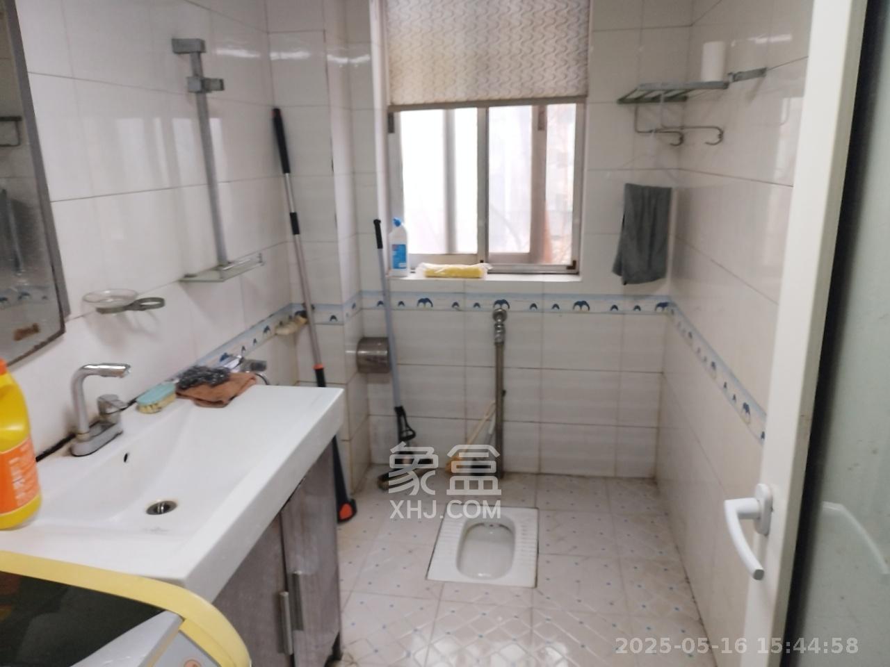 紫荆花园新铁路宿舍  2室2厅1卫    1750.0元/月室内图