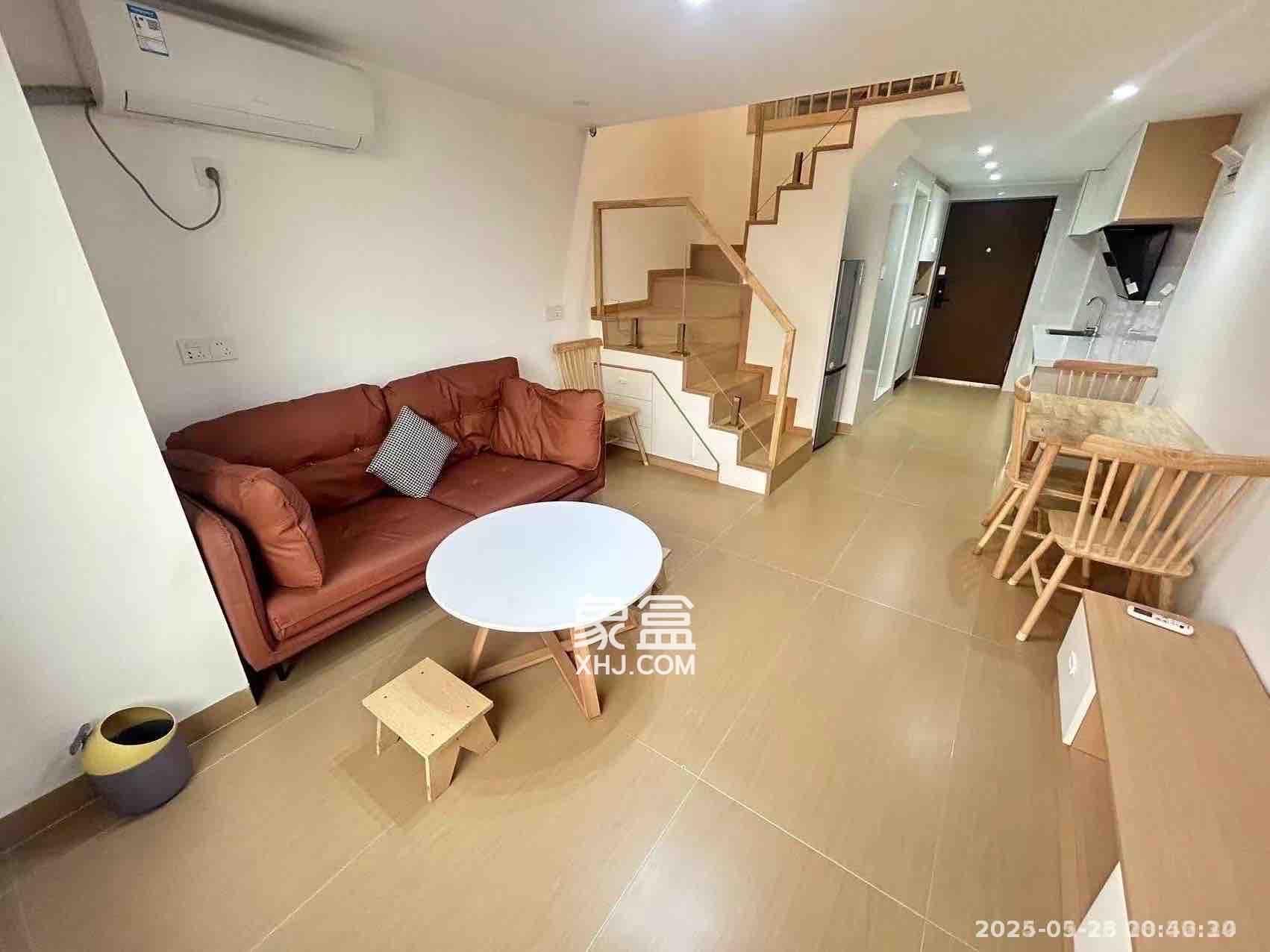 越秀悦湖台  2室1厅1卫    2700.0元/月 越秀悦湖台  2室1厅1卫    2700.0元/月