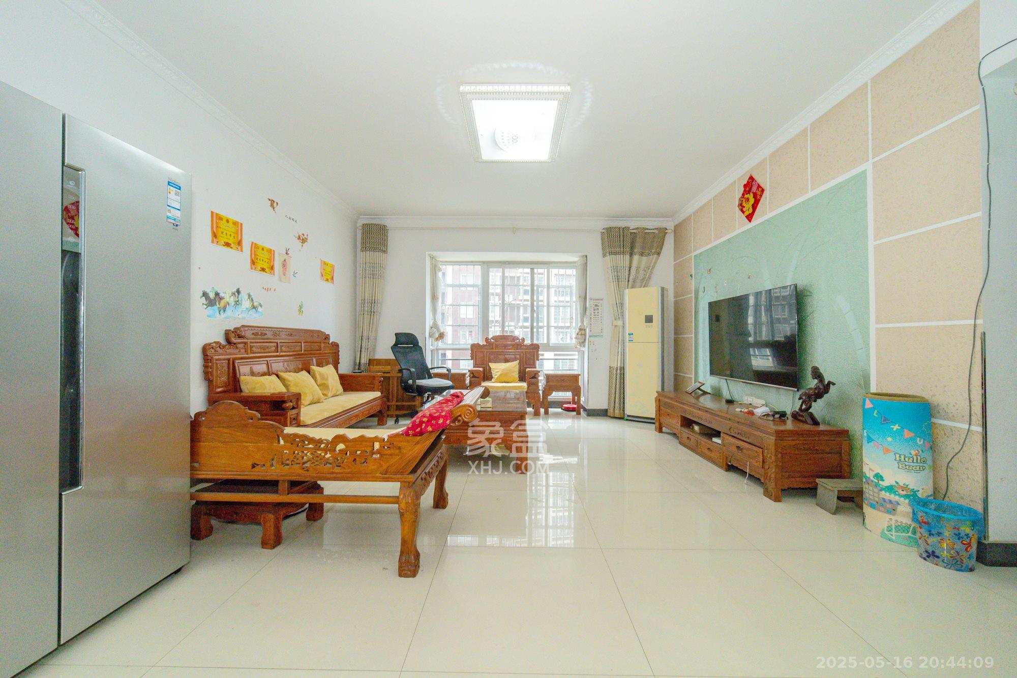 楚天馨苑  3室2厅2卫    72.0万 楚天馨苑  3室2厅2卫    72.0万