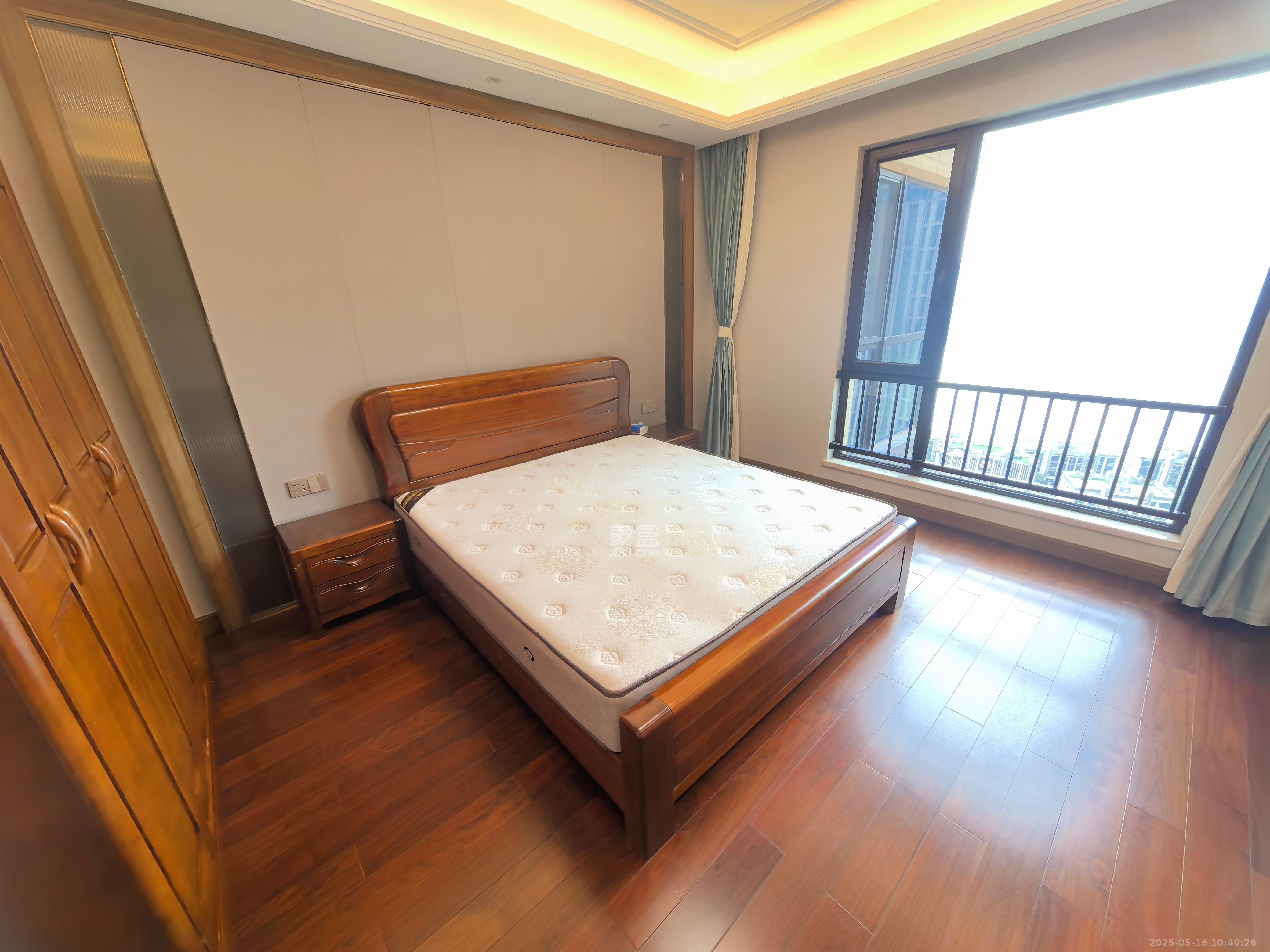 晟通牡丹舸  4室2厅2卫   12000.00元/月室内图