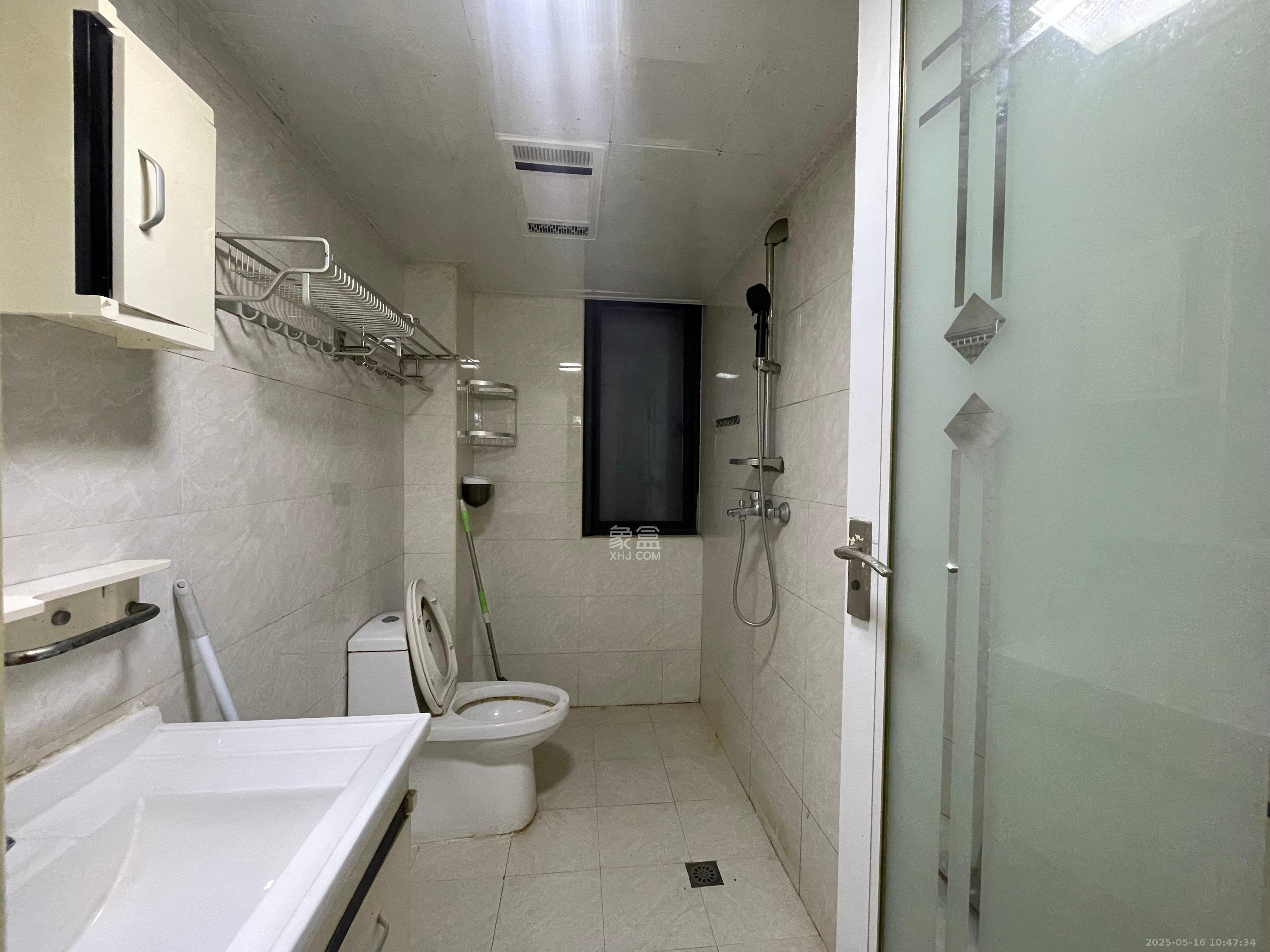 达美D6区 3室2厅2卫 3300.0元/月 达美D6区 3室2厅2卫 3300.0元/月室内图