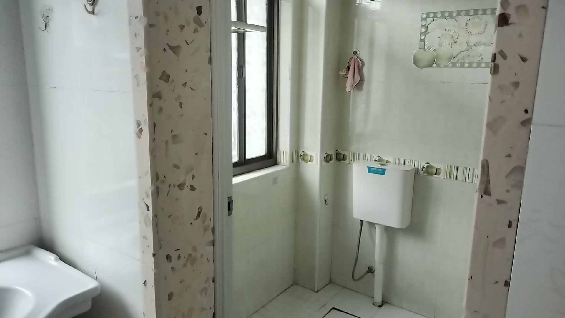 幸福小区  3室2厅2卫   1300.00元/月