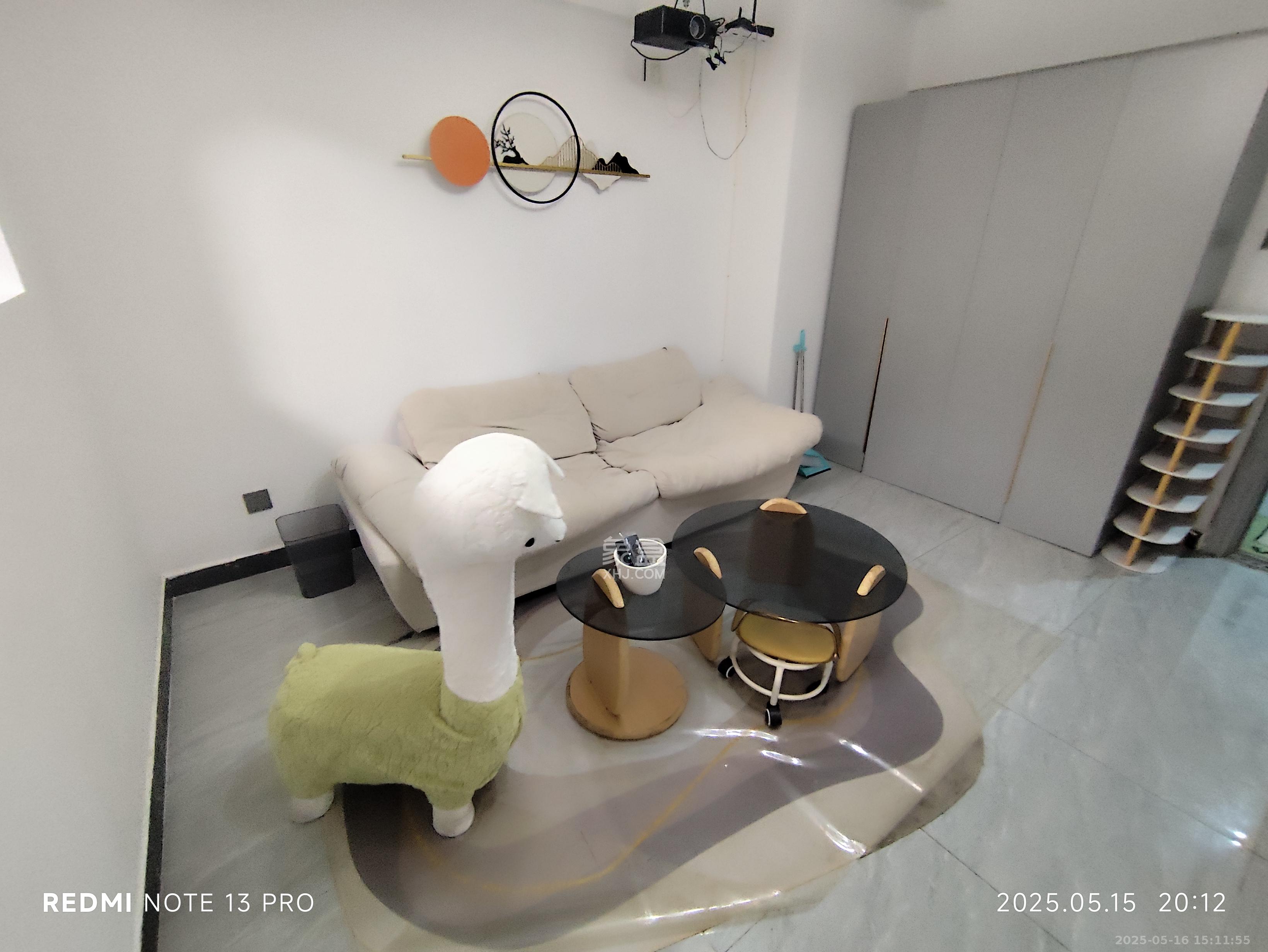 湘域中央 1室1厅1卫 2600.0元/月 湘域中央 1室1厅1卫 2600.0元/月室内图