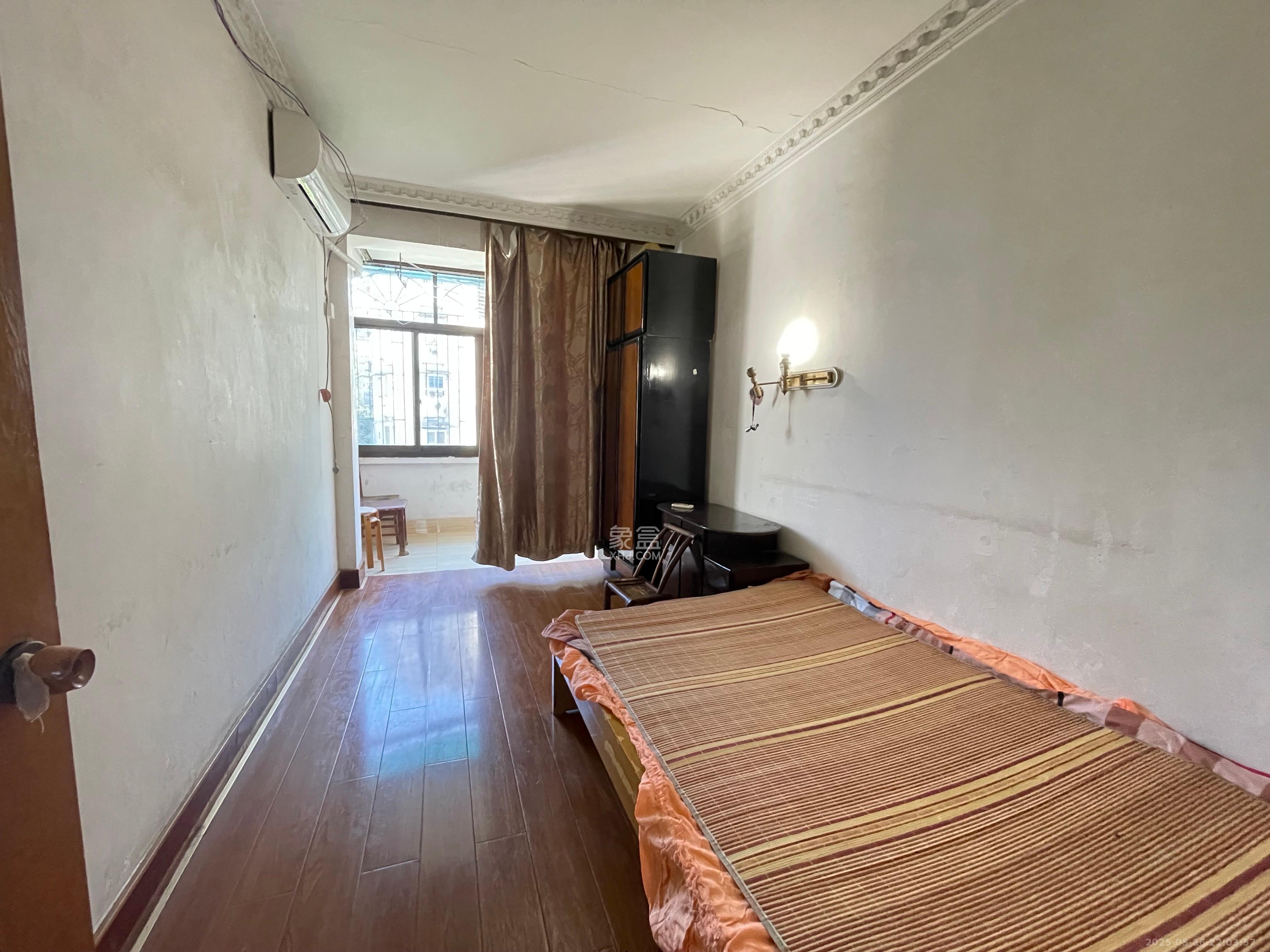 茶园坡社区(原王家冲社区)  2室2厅1卫    1400.0元/月 茶园坡社区(原王家冲社区)  2室2厅1卫    1400.0元/月室内图