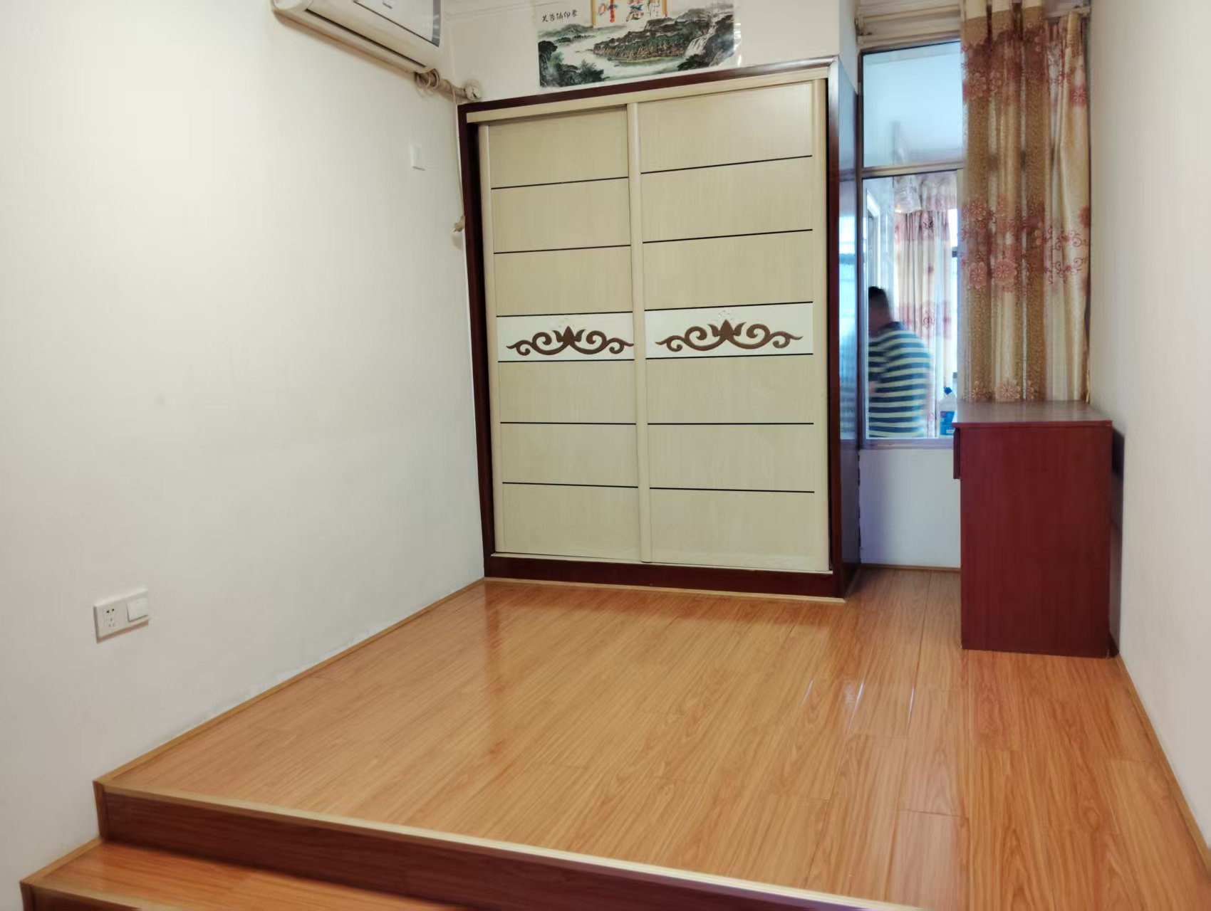 晓园嘉苑  3室2厅1卫   1500.00元/月室内图