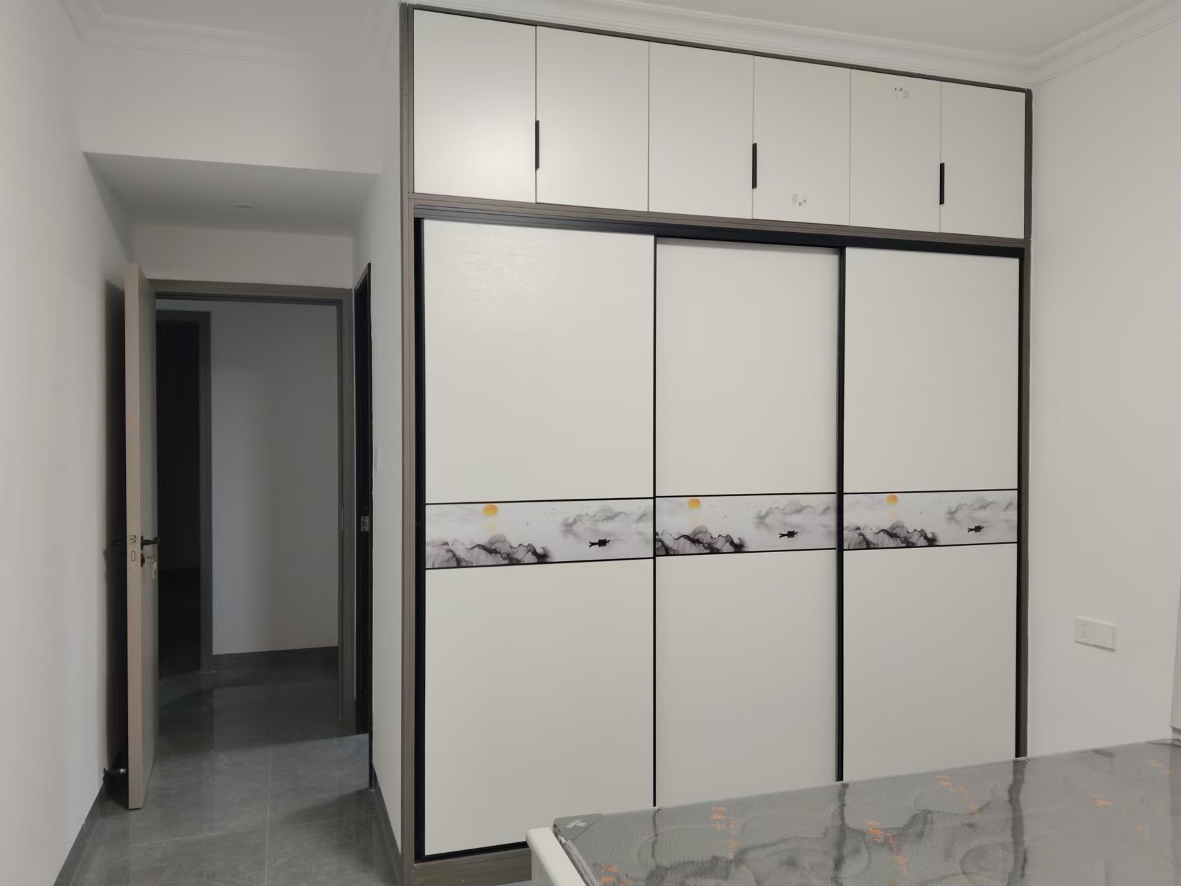 互助小区电梯房 3室2厅1卫 1800.0元/月 互助小区电梯房 3室2厅1卫 1800.0元/月室内图