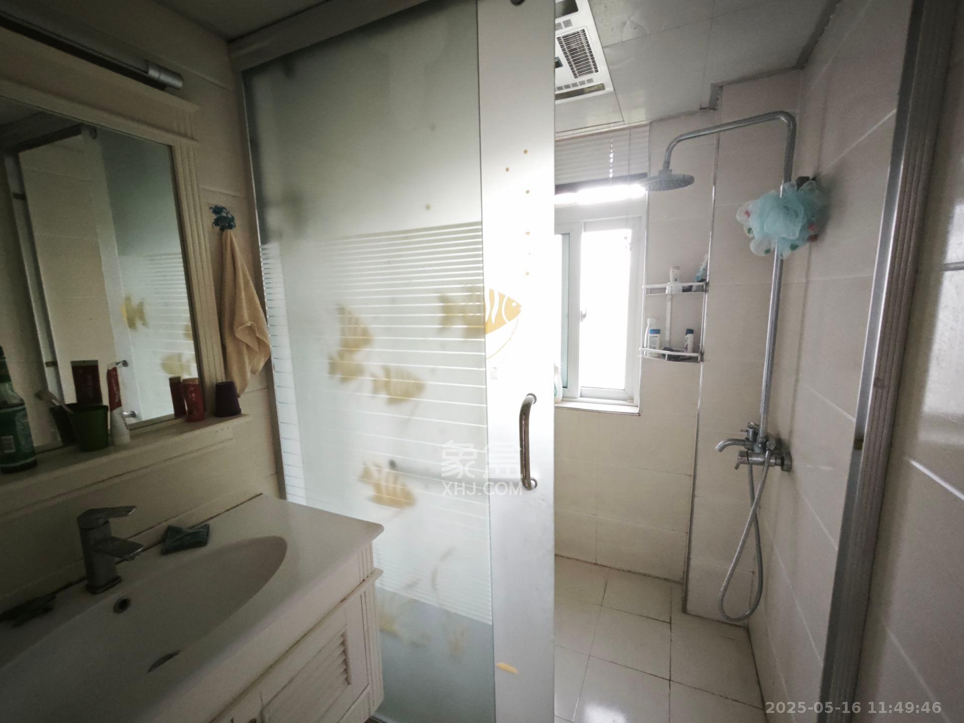 山水湾  2室2厅1卫    1550.0元/月 山水湾  2室2厅1卫    1550.0元/月室内图