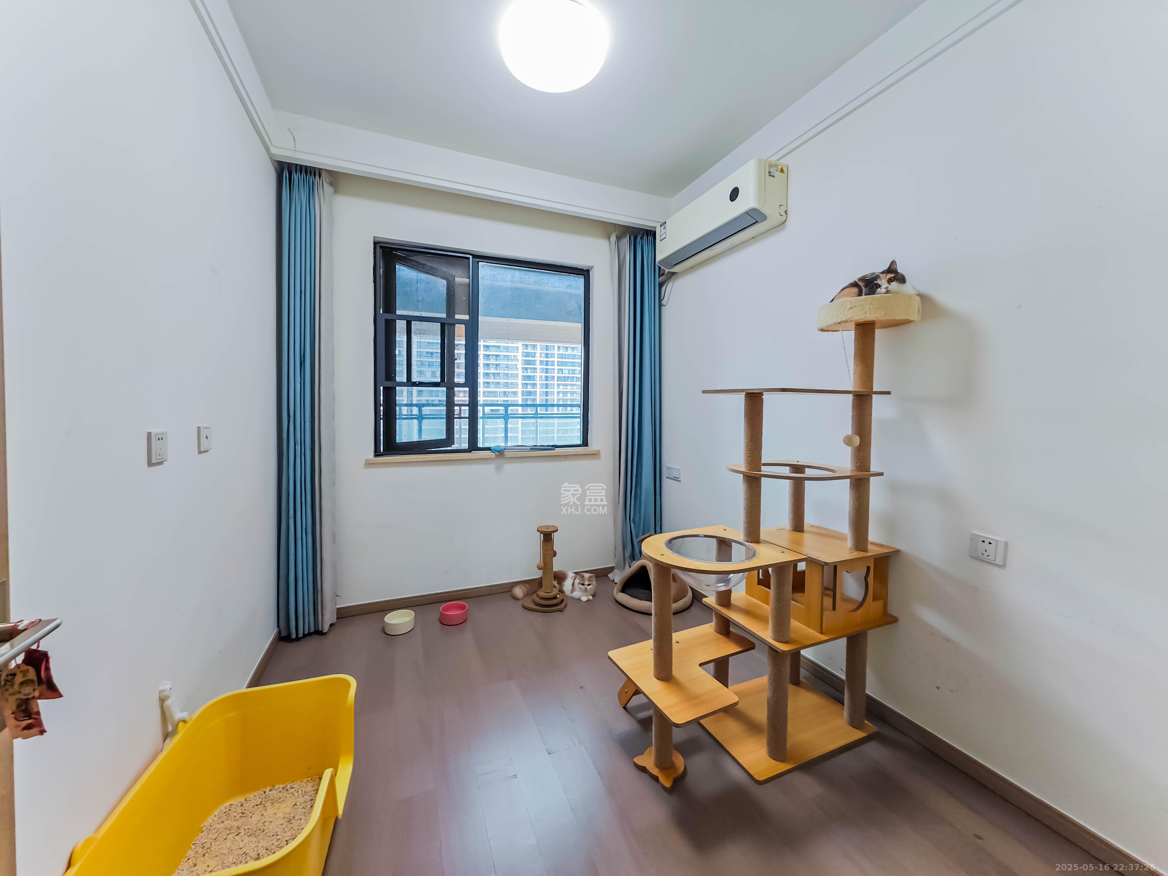 长沙高铁吾悦广场 3室2厅2卫 113.0万 长沙高铁吾悦广场 3室2厅2卫 113.0万卧室