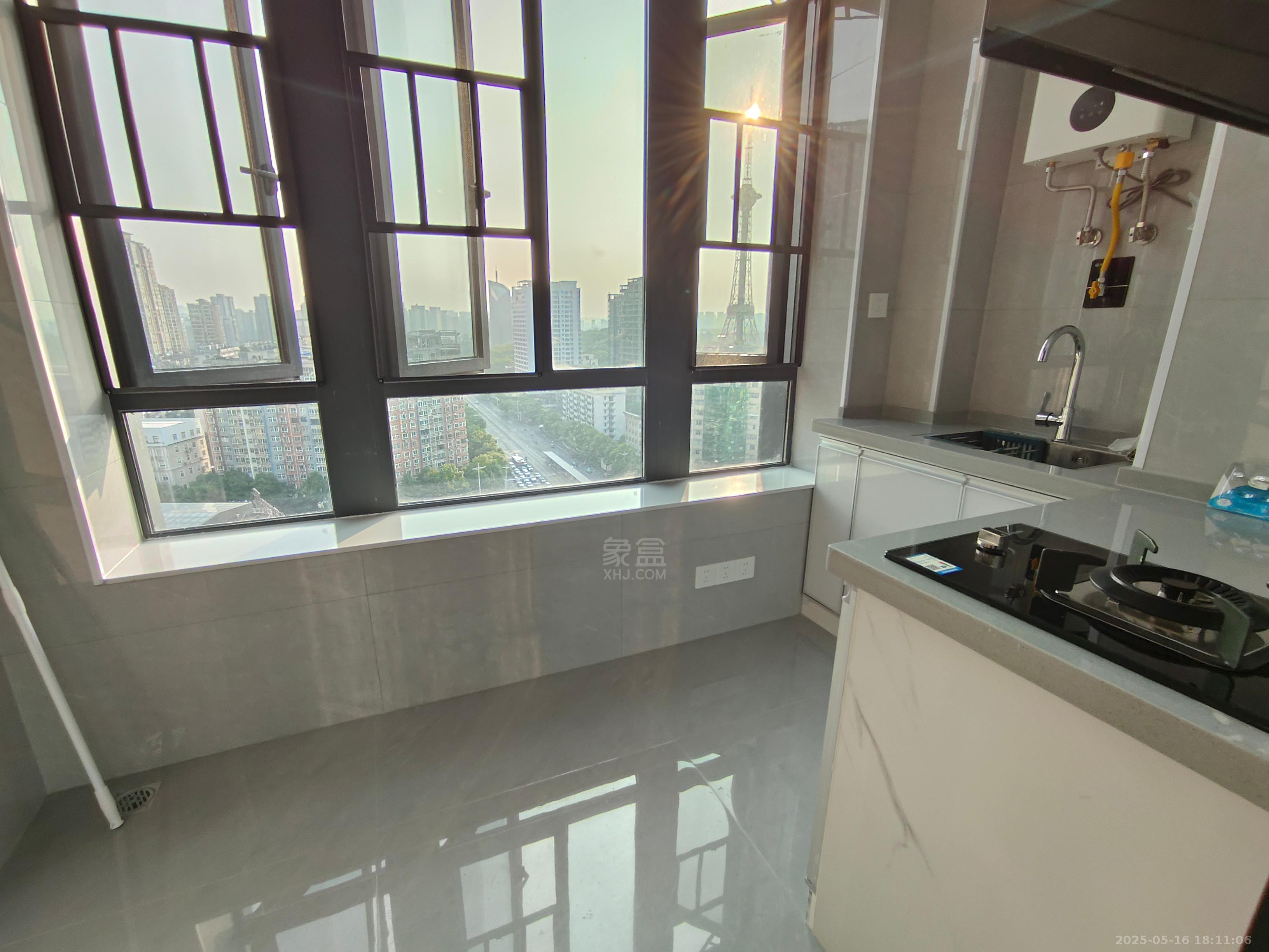 奥园广场 1室1厅1卫 1500.0元/月 奥园广场 1室1厅1卫 1500.0元/月室内图