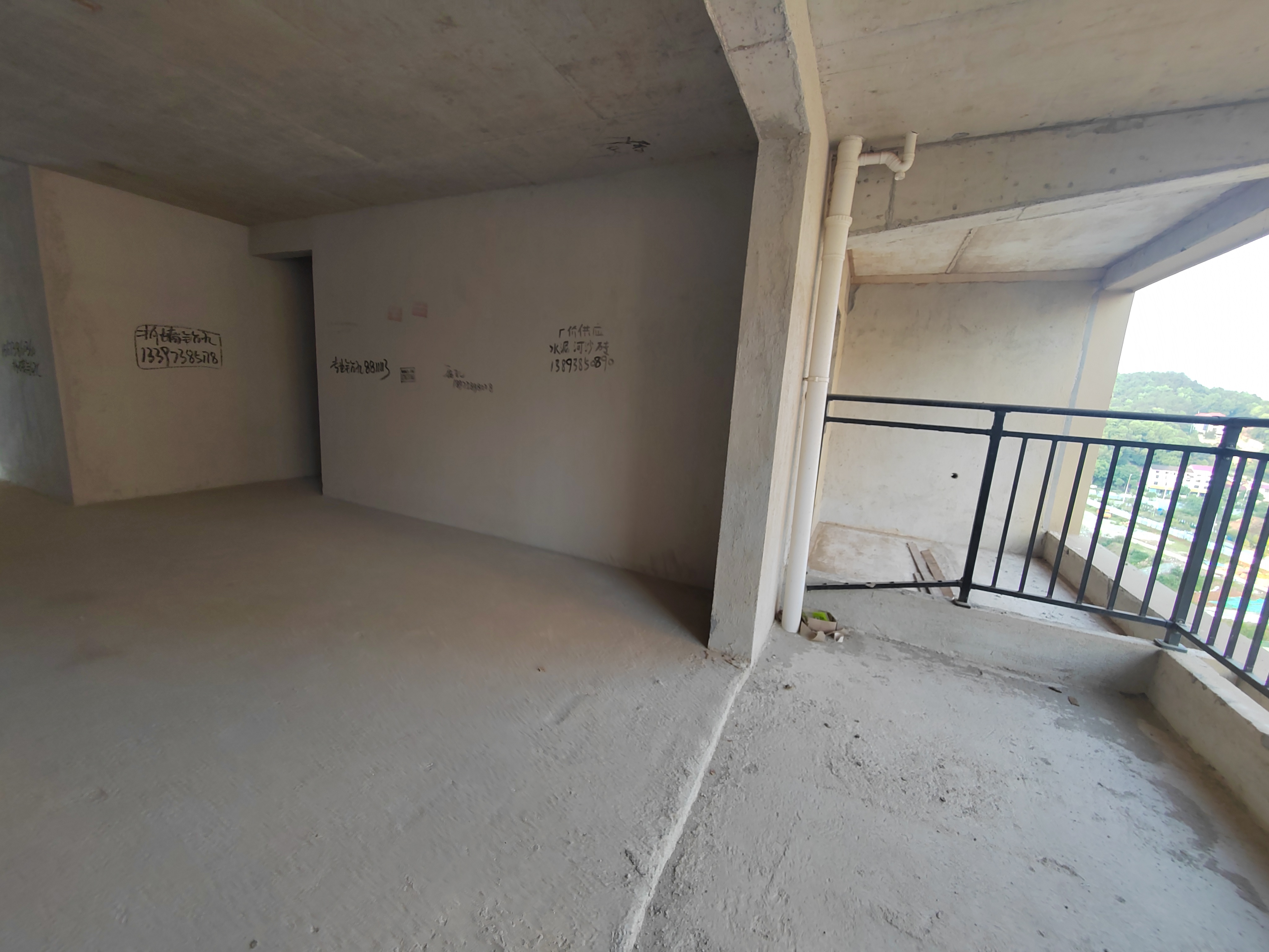 徐福桃花源  4室2厅2卫    88.8万客厅