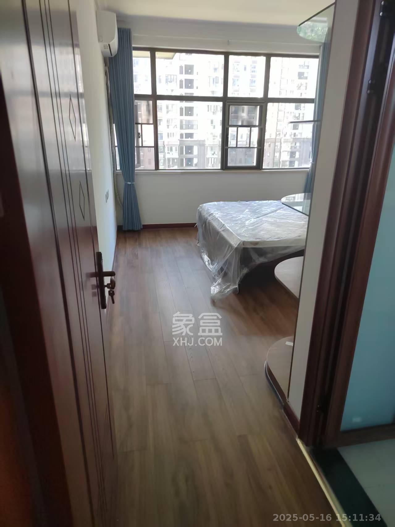 江山帝景哈佛  3室2厅2卫    2100.0元/月室内图