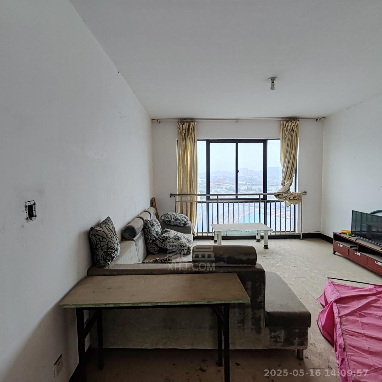 圣华名城建设北路110号 4室2厅1卫 1400.00元/月 圣华名城建设北路110号 4室2厅1卫 1400.00元/月室内图